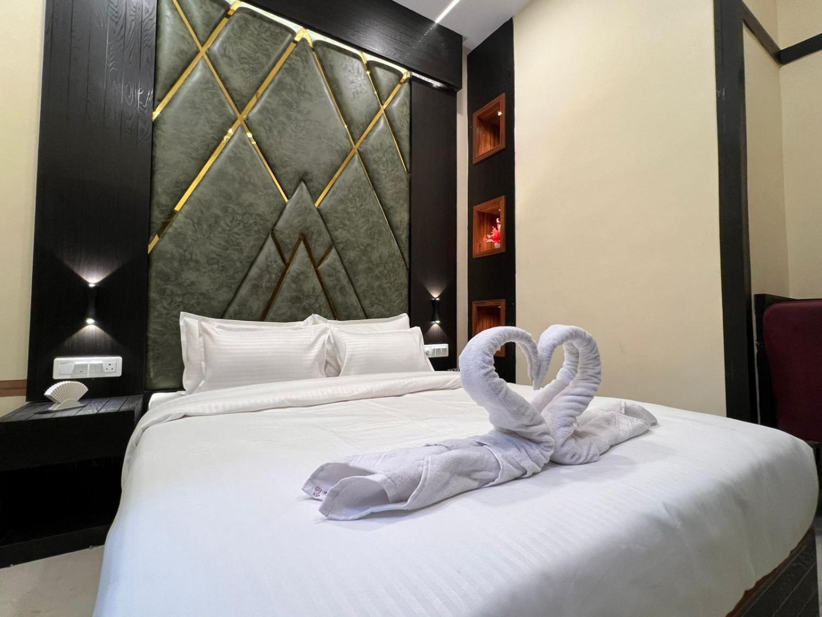 Sky By Glitz Nr Internatinational Airport 3* Mumbai