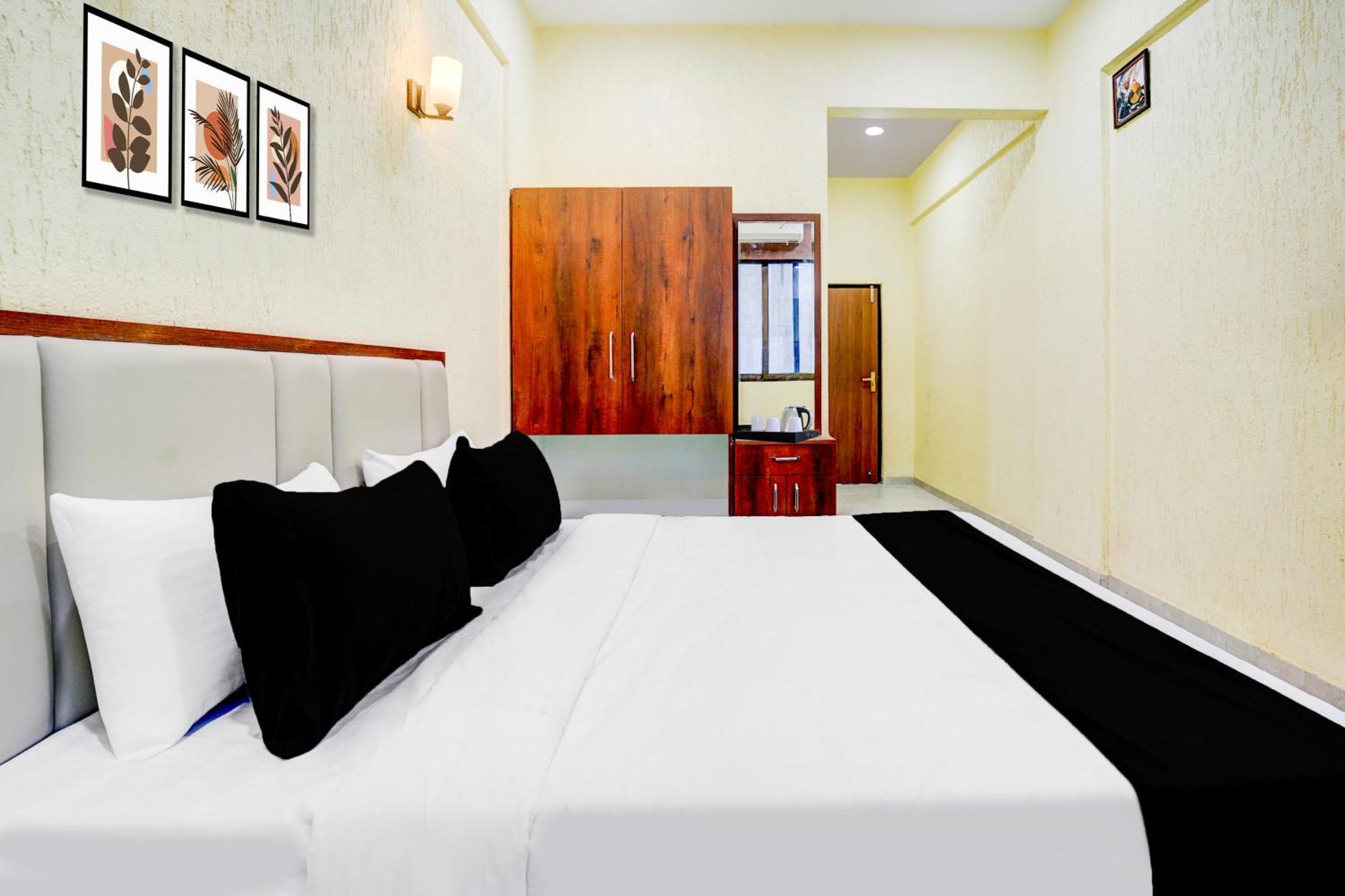 Super Collection O Kalamboli New Panvel Formerly Golden Paradise 3* Mumbai