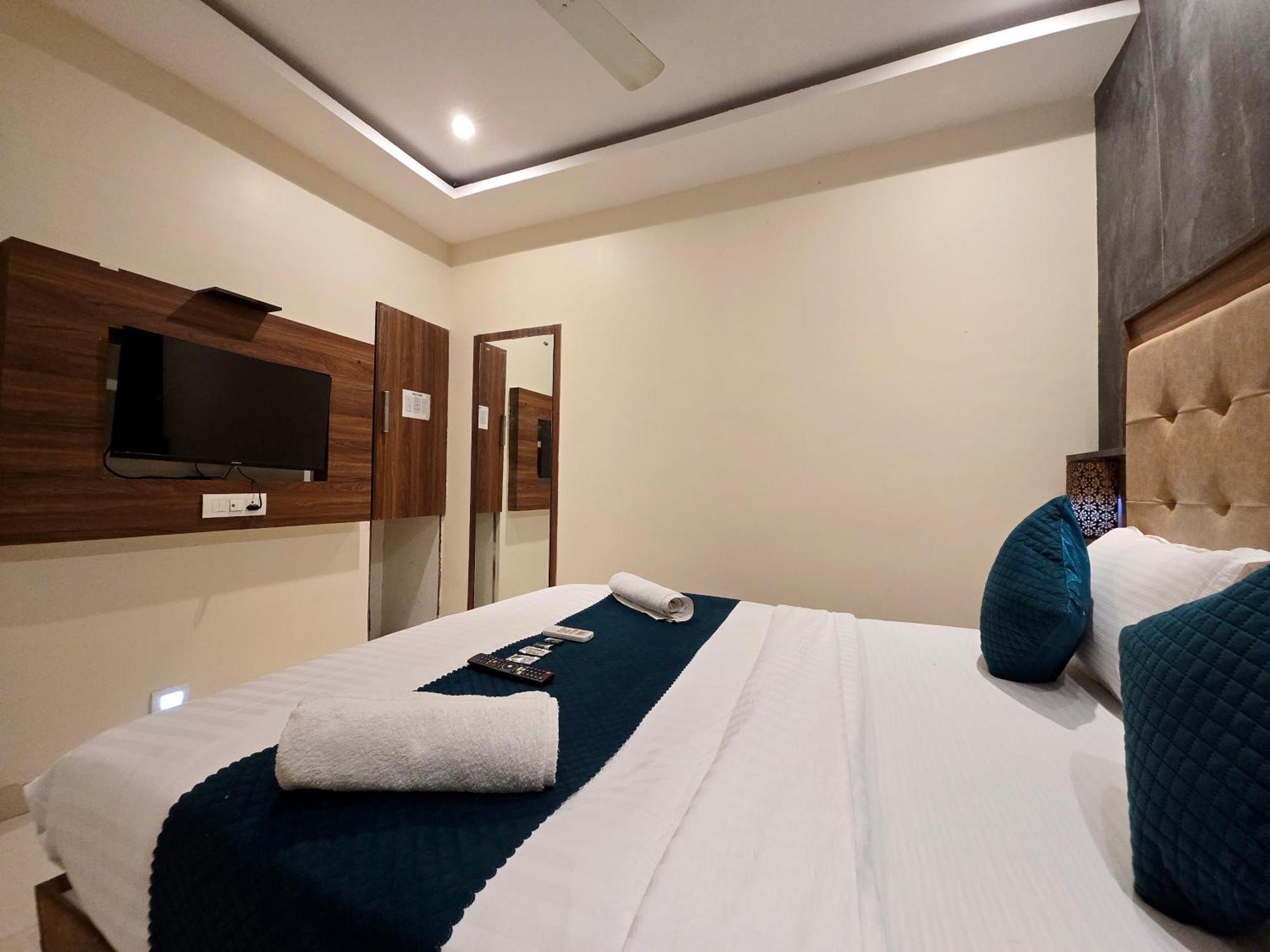 Hotel Amber Edition 3*