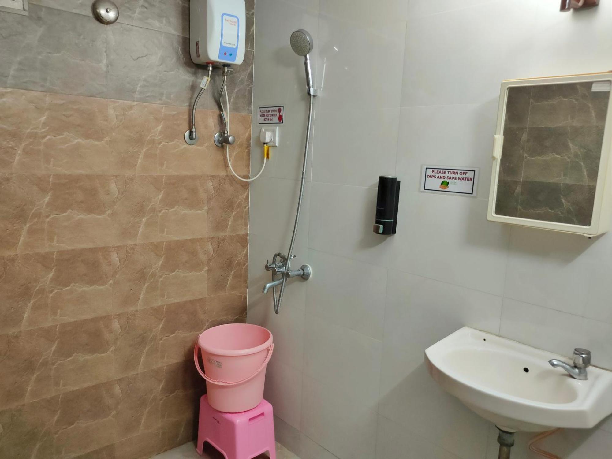 Homestay Ivory Room, Ac, Smart Tv, Ensuite, Independent Mumbai