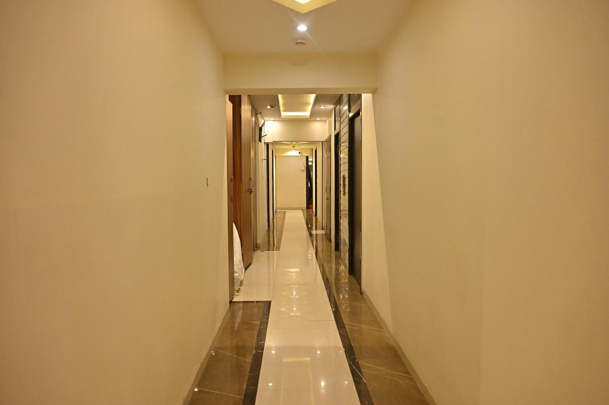 Hotel Park Palace Mumbai