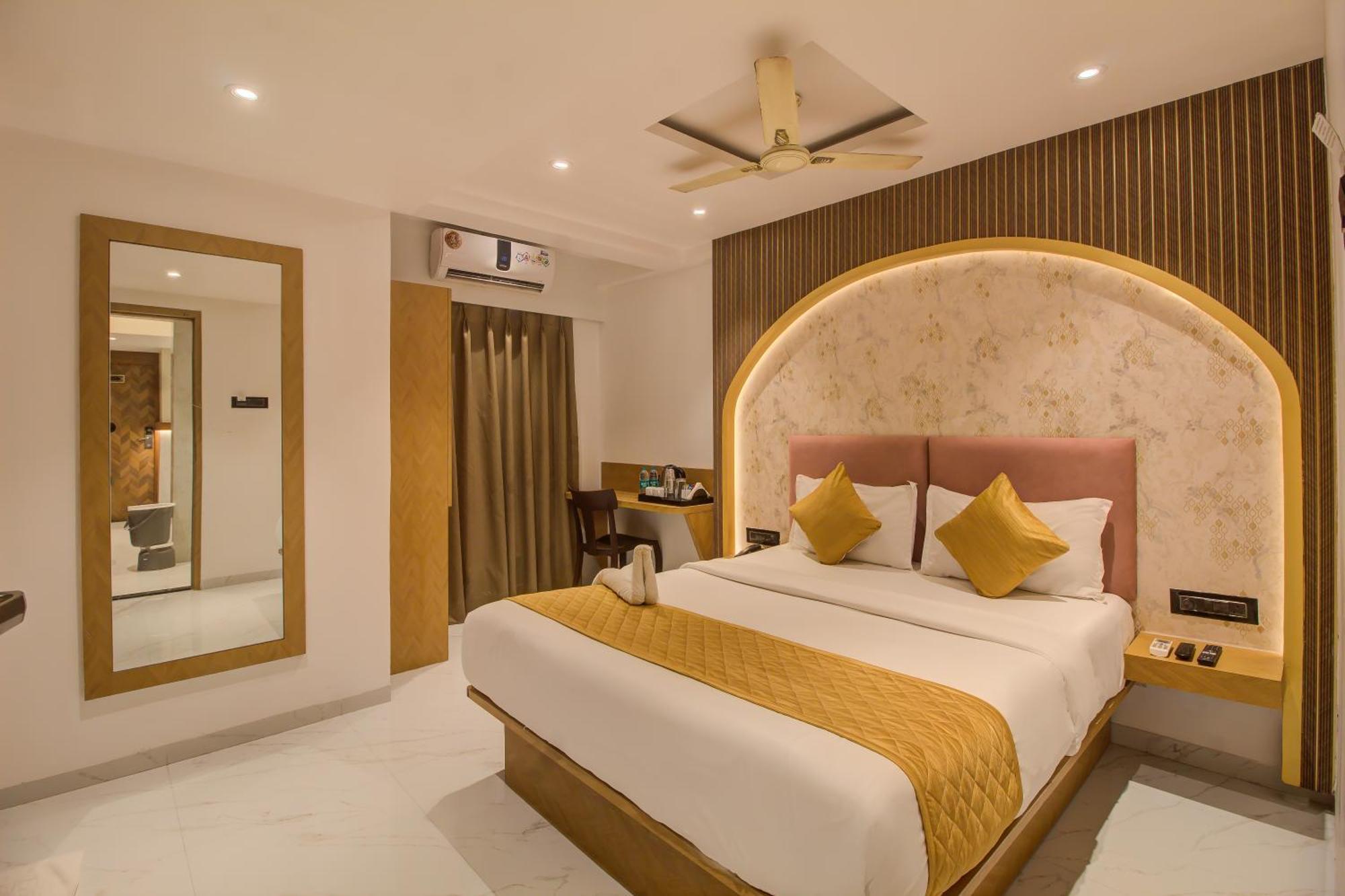 Hotel Malad Opposite Malad Railway Station Mumbai