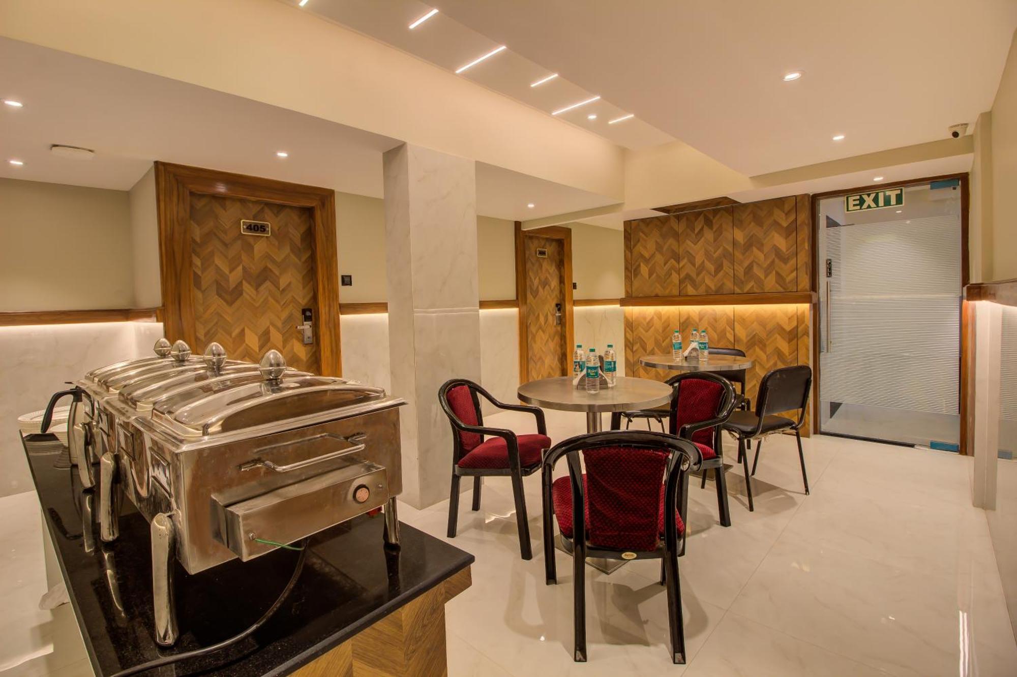 Malad Opposite Malad Railway Station Hotel