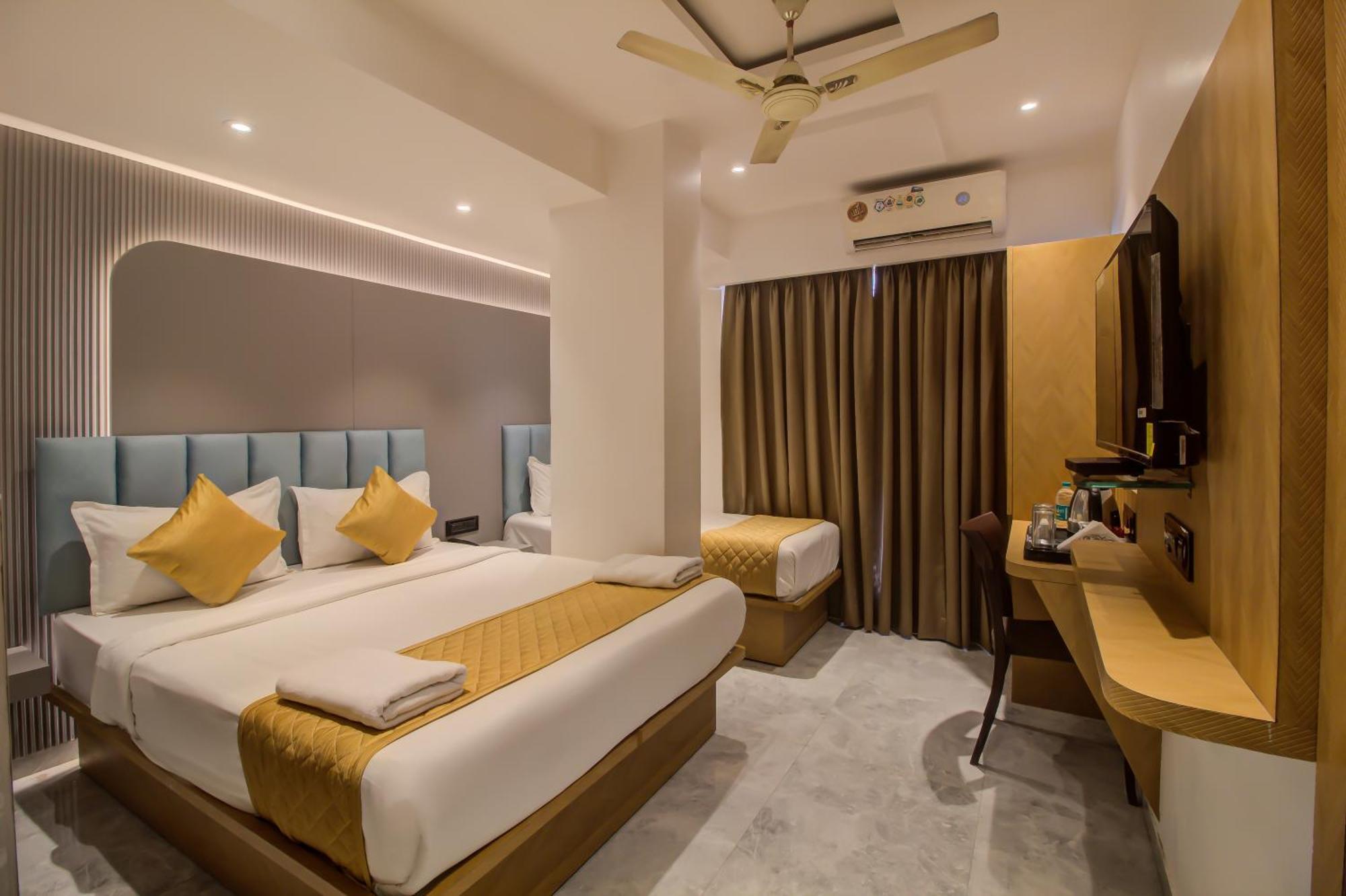 Hotel Malad Opposite Malad Railway Station 3*