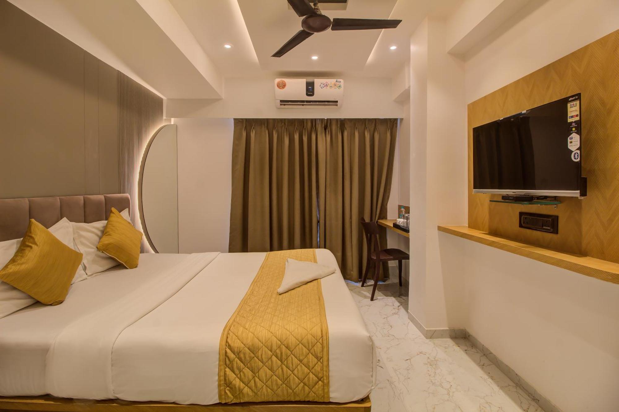 Malad Opposite Malad Railway Station Hotel Mumbai