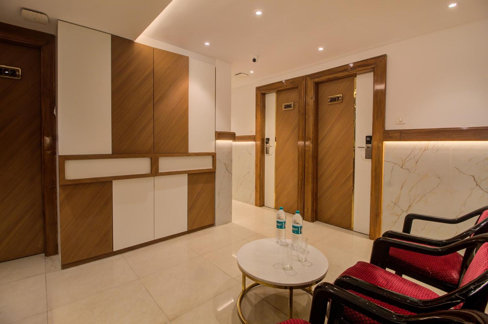 Malad Opposite Malad Railway Station