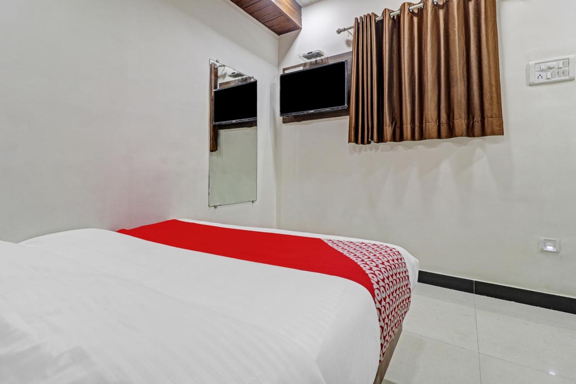 Collection O Kurla Lbs Road Formerly Mumbai Residency Mumbai