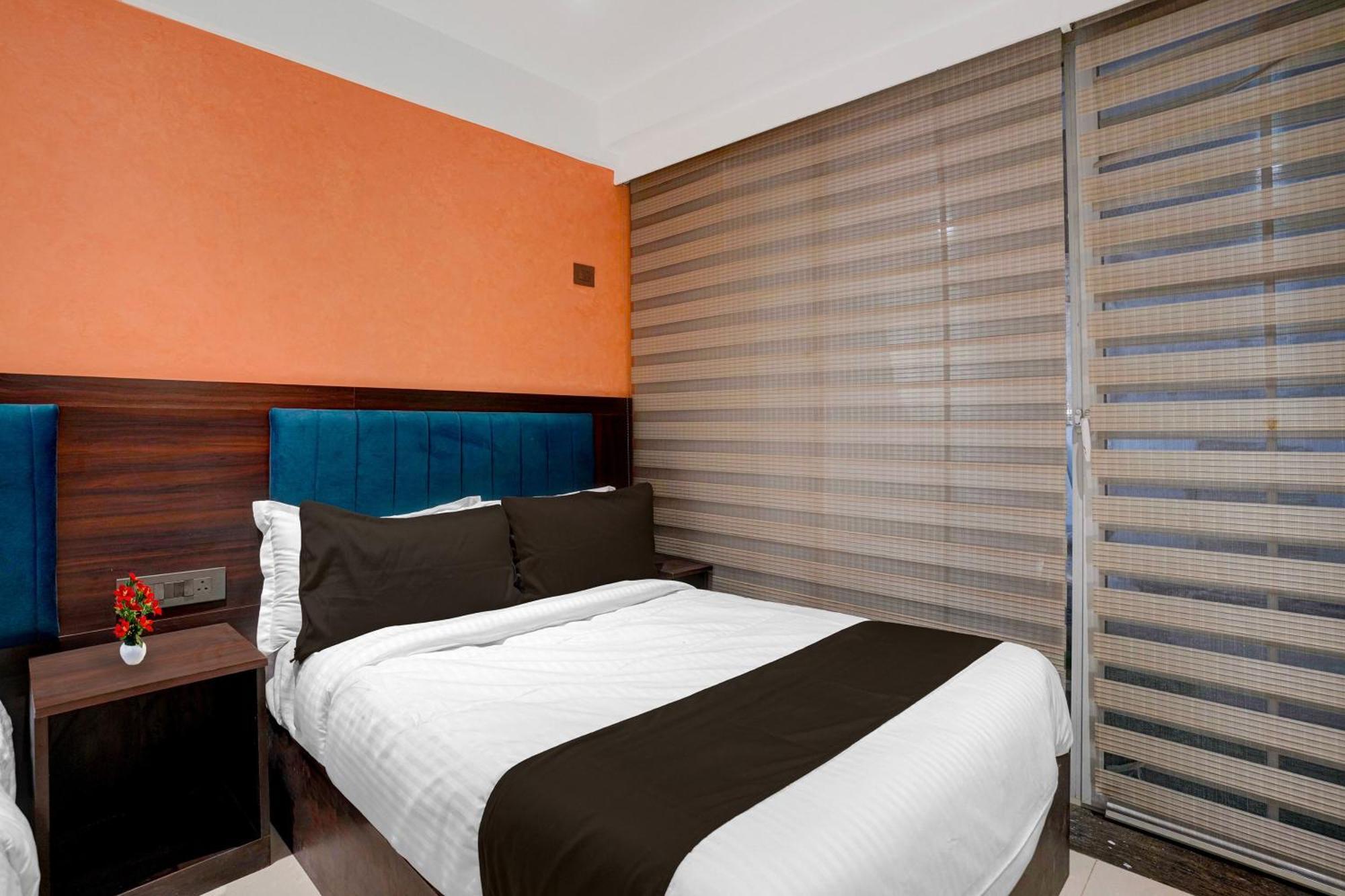 Hotel Collection O Santacruz Railway Station Formerly Mpg Guest Mumbai