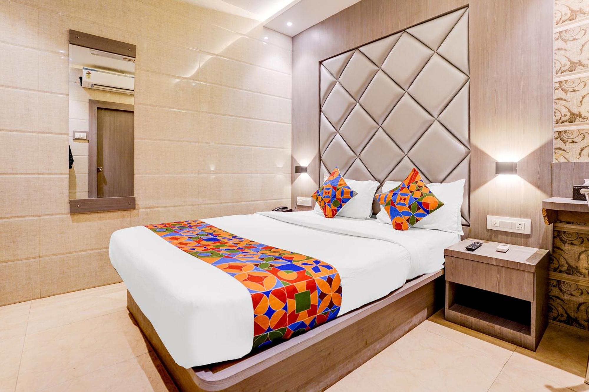 Hotel Fabhotel Abrol