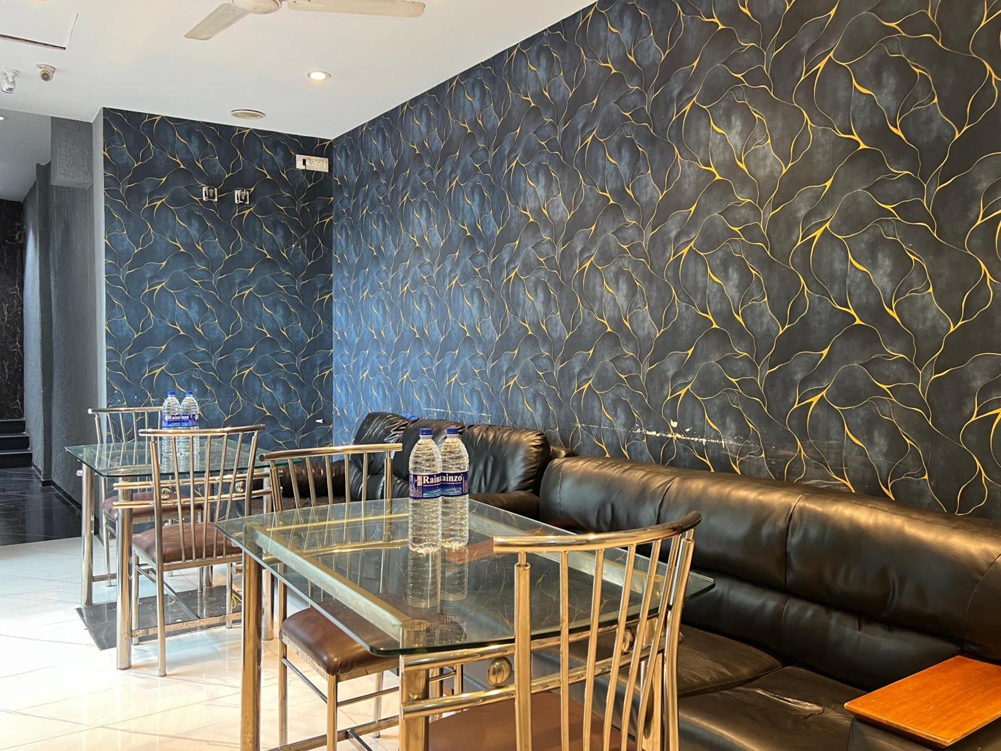 Hotel Kailash Park Near International Airport T2 Mumbai