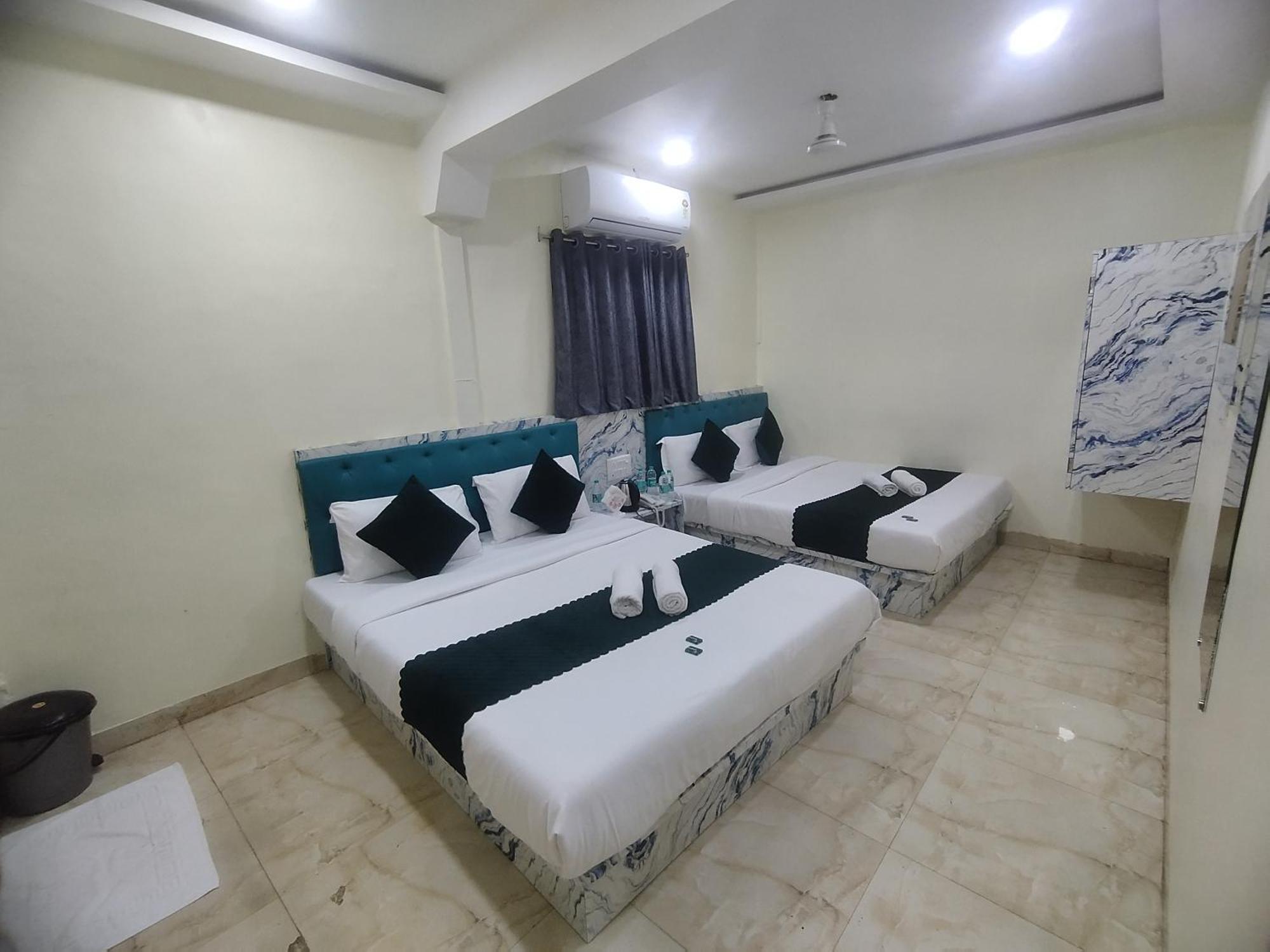Glow Star Hotel