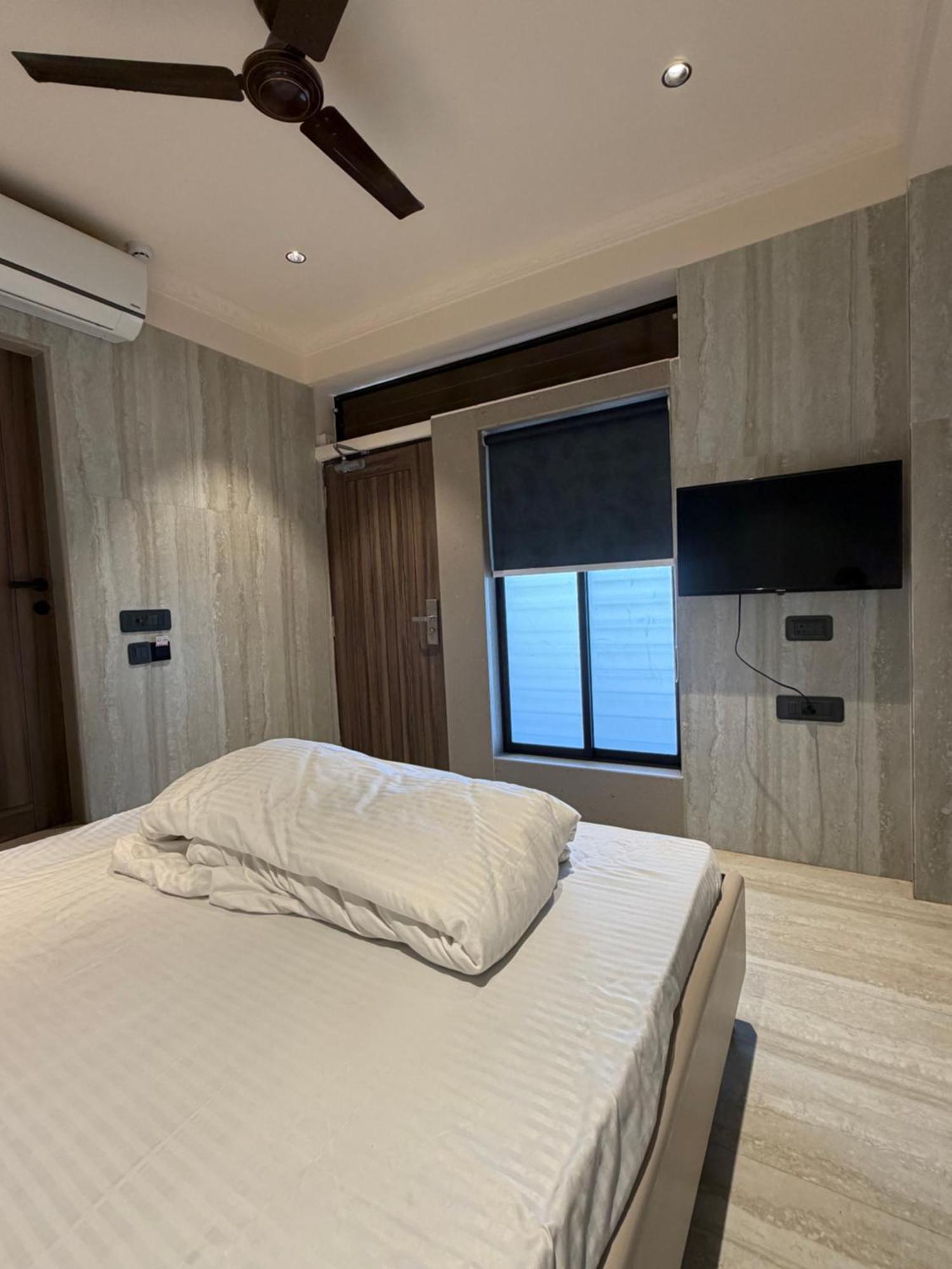 Rajjog 3* Mumbai