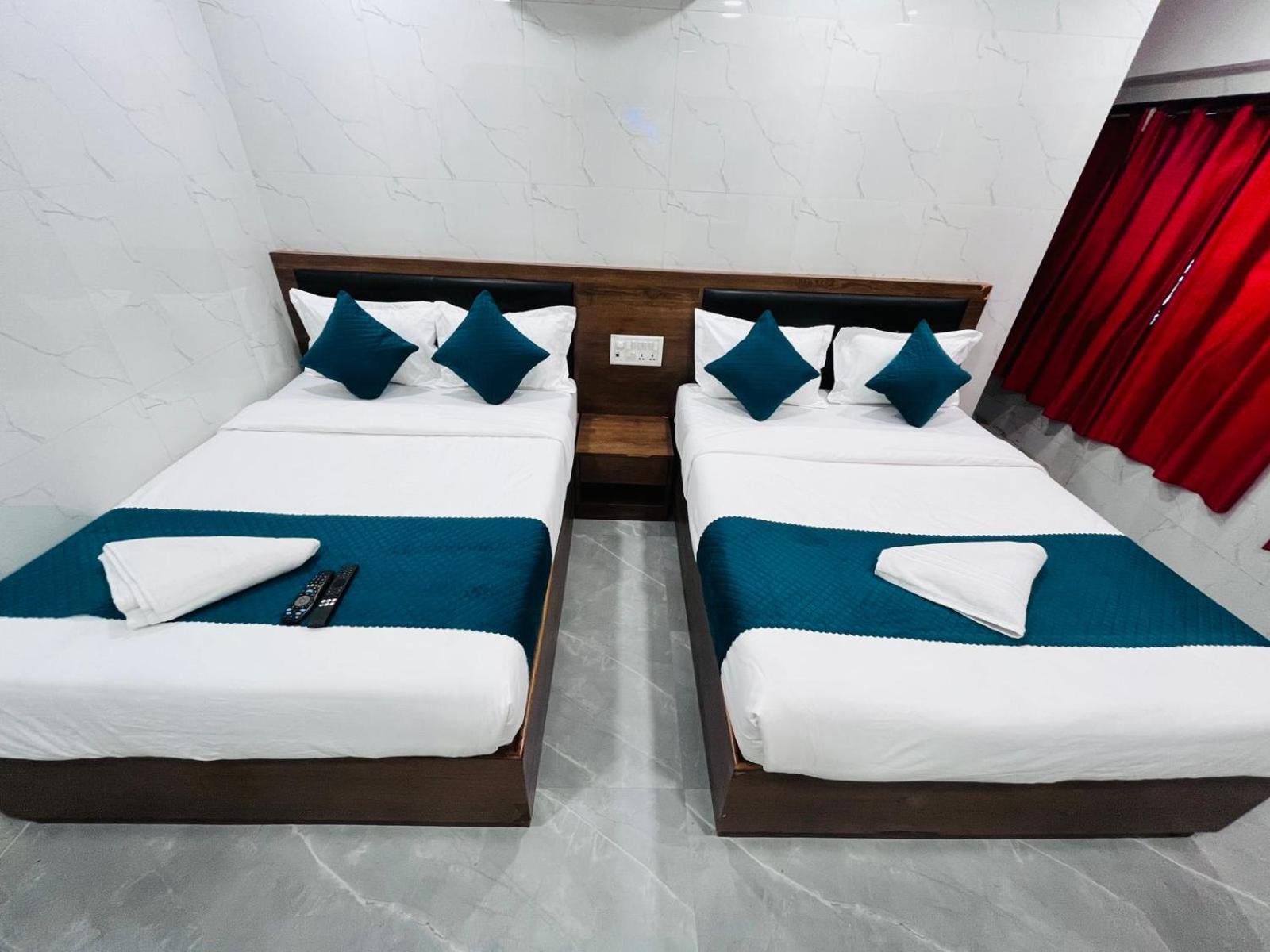 Benz 3* Mumbai