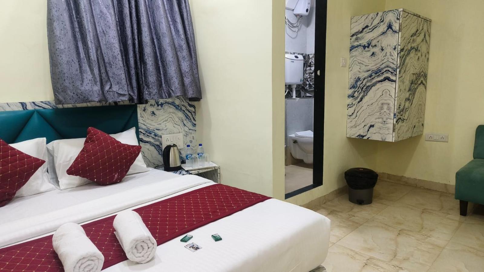 Hotel Glow Star Mumbai