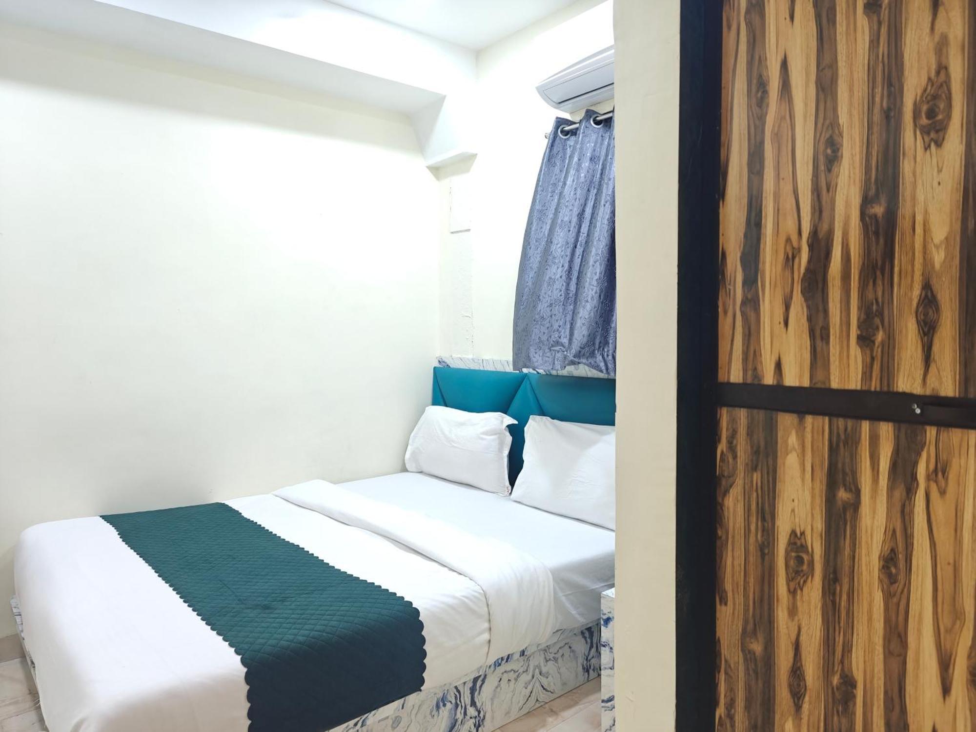 Hotel Glow Star 2*