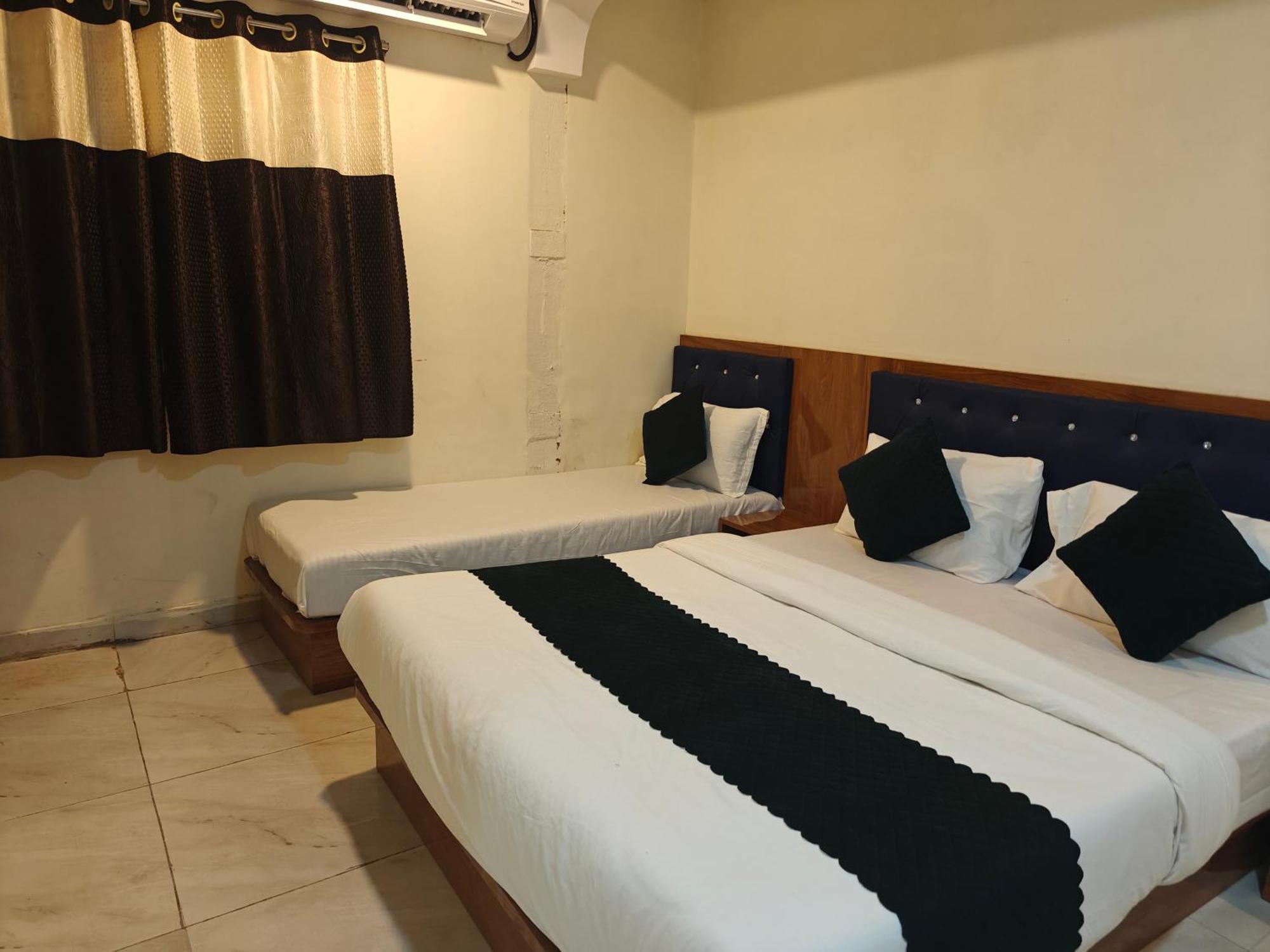 Glow Star Hotel 2*