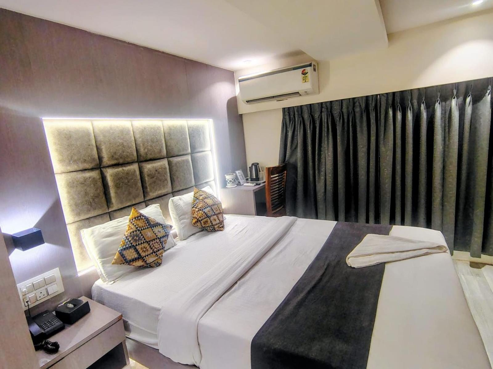 Hotel Sunrise Residency Mumbai