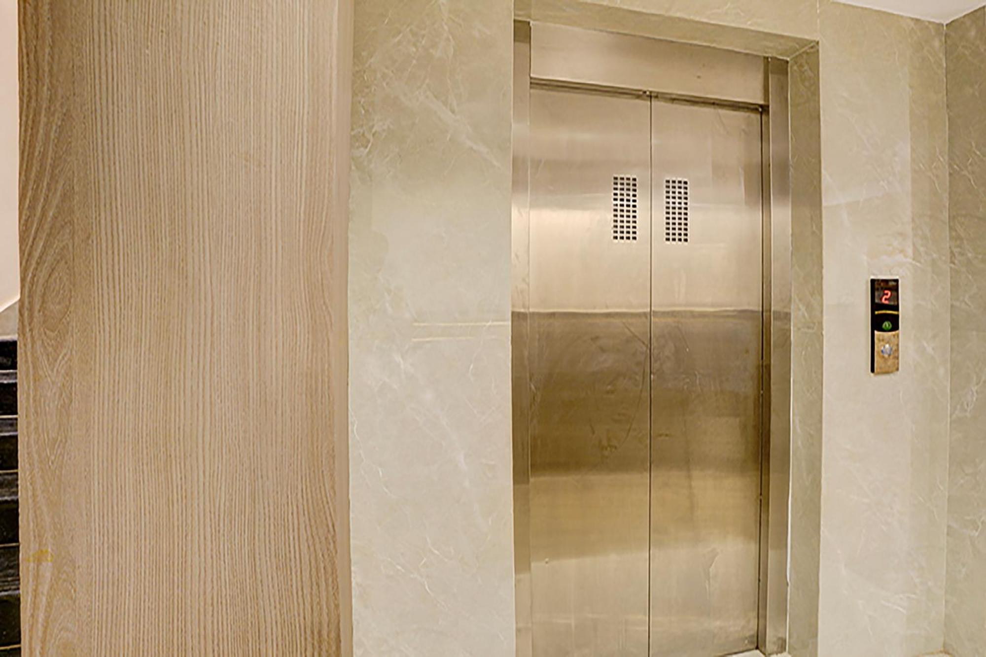 Casa Royal Residency - Exhibition Centre