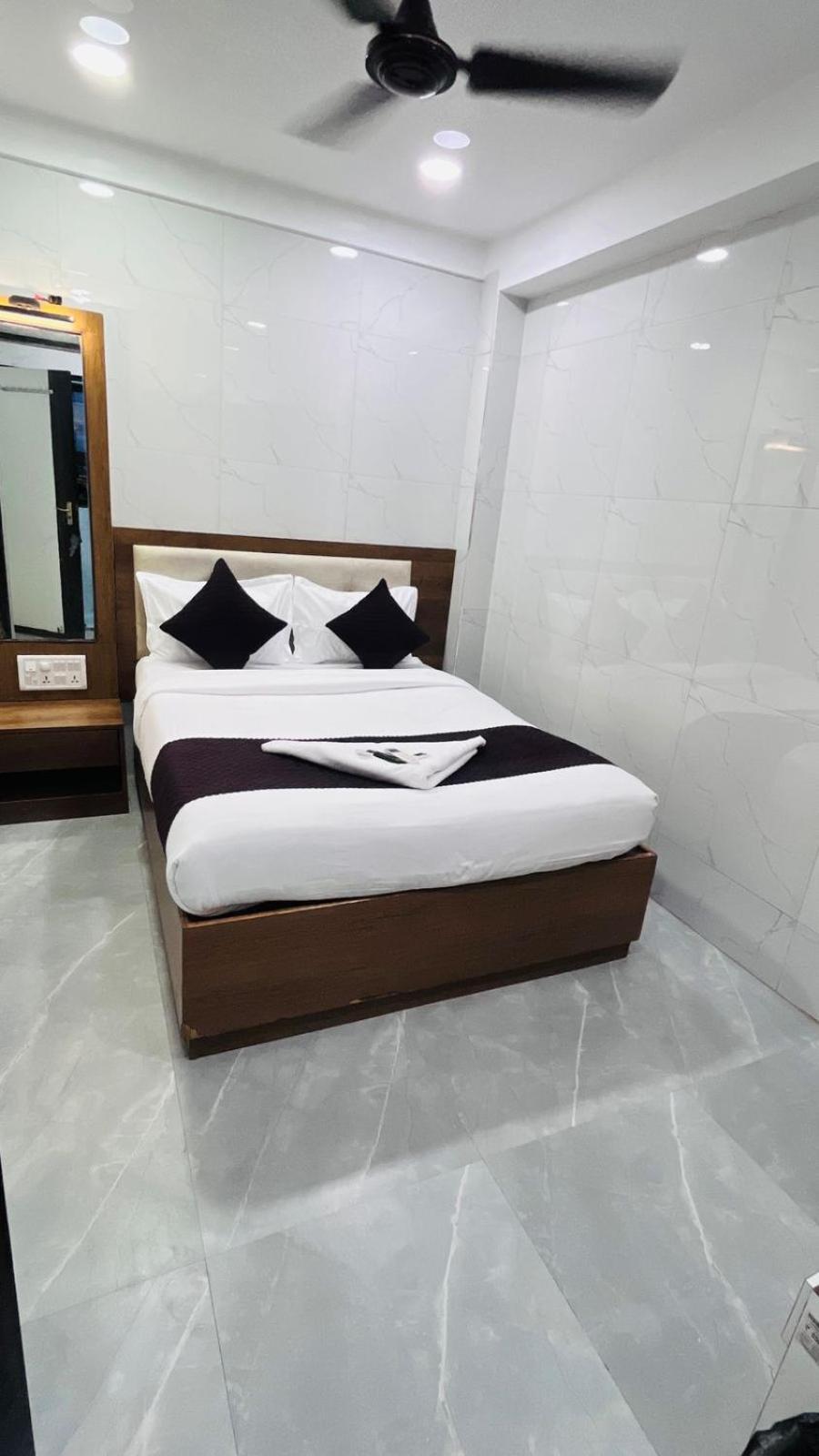 Hotel Benz Mumbai