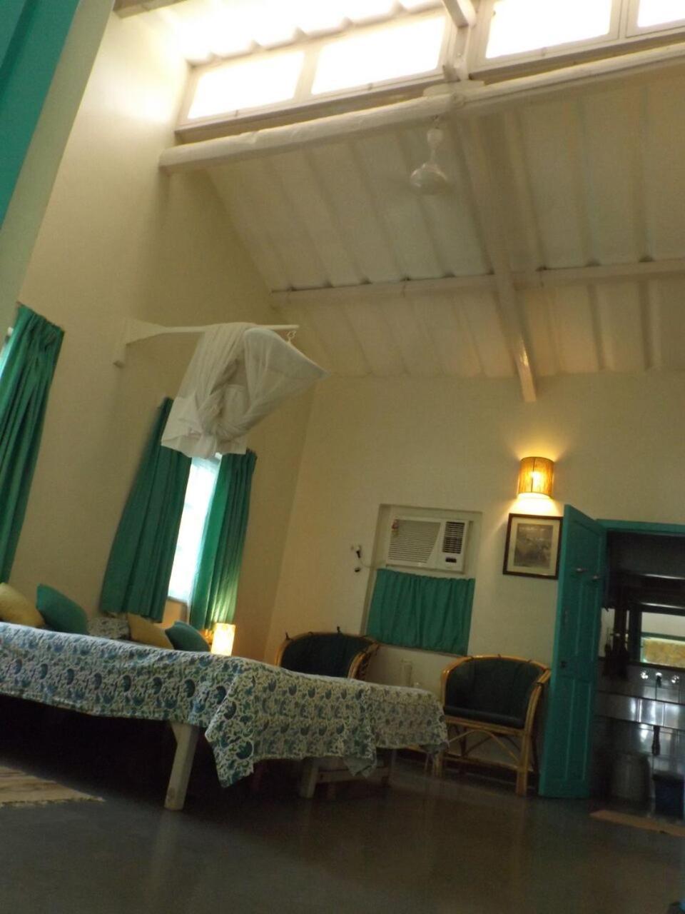 Manoribel Hotel