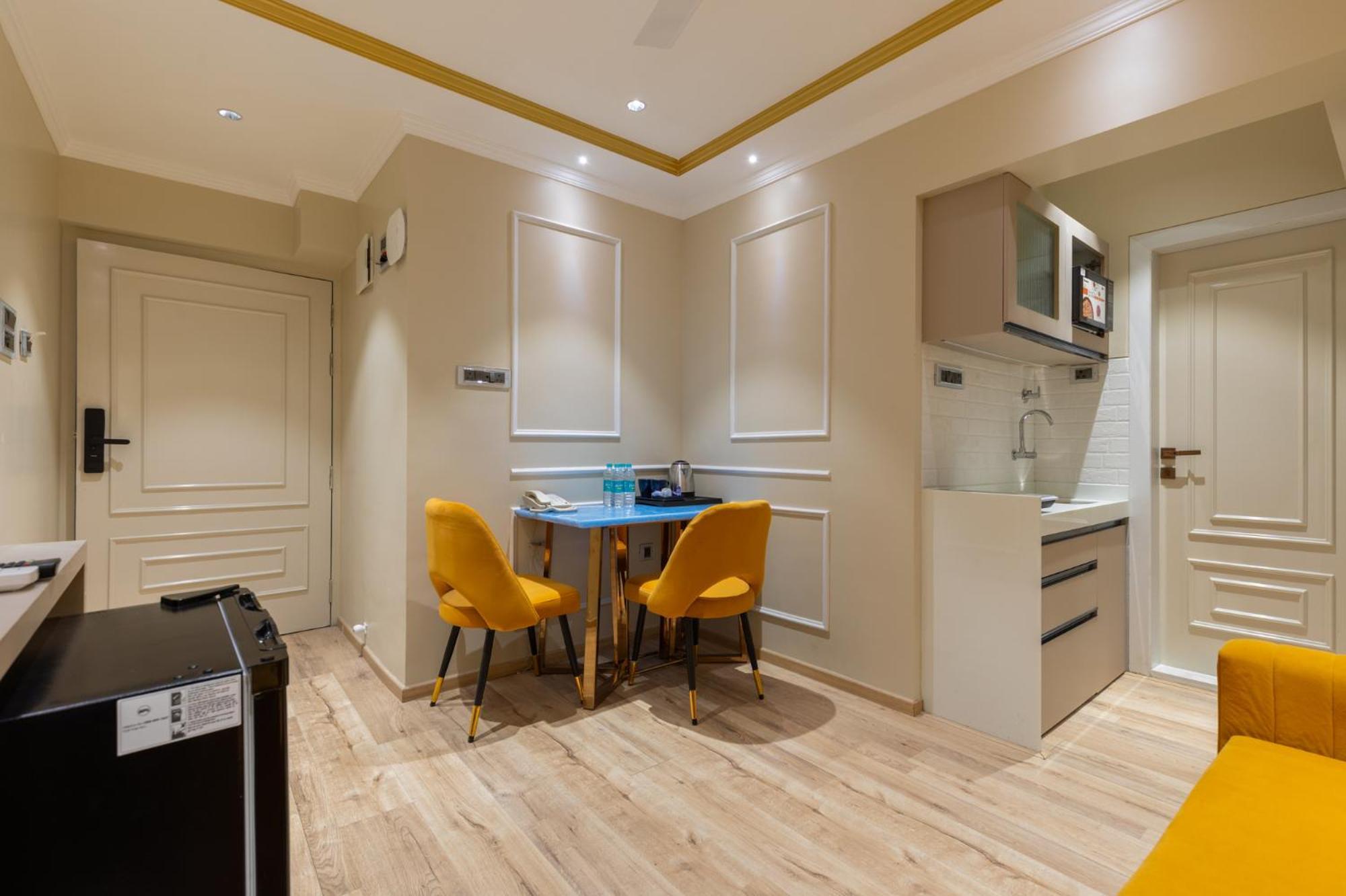 Hotel Home2 Residency, Airport Mumbai