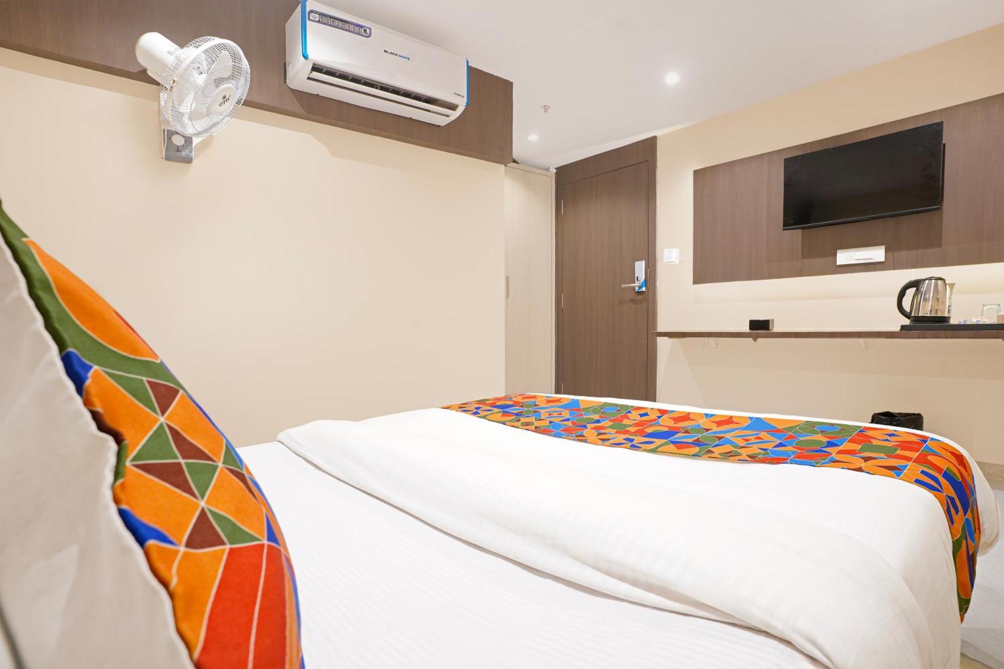 Casa Royal Residency - Exhibition Centre Hotel Mumbai