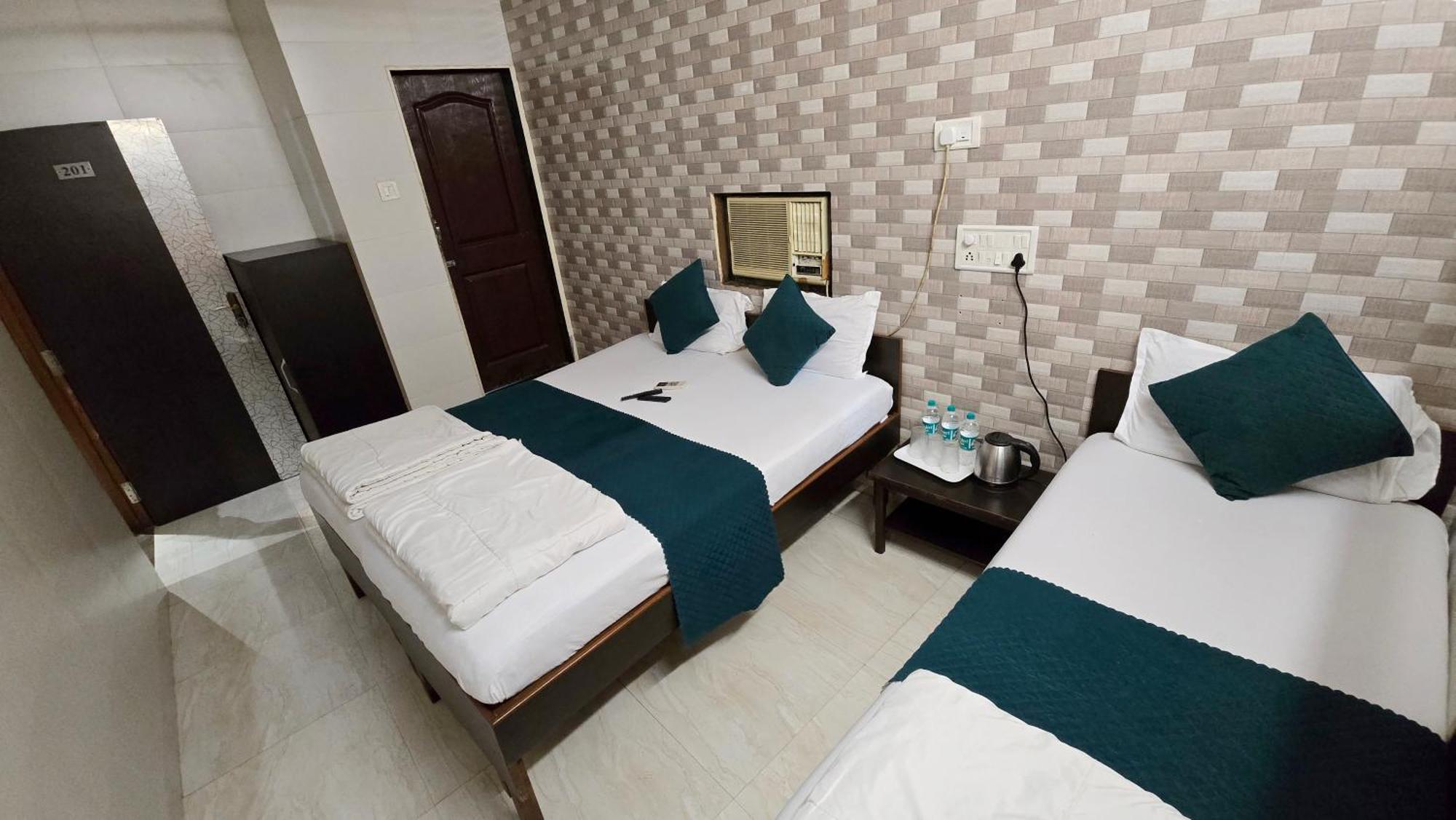 Kamal - Mohammed Ali Road Mumbai