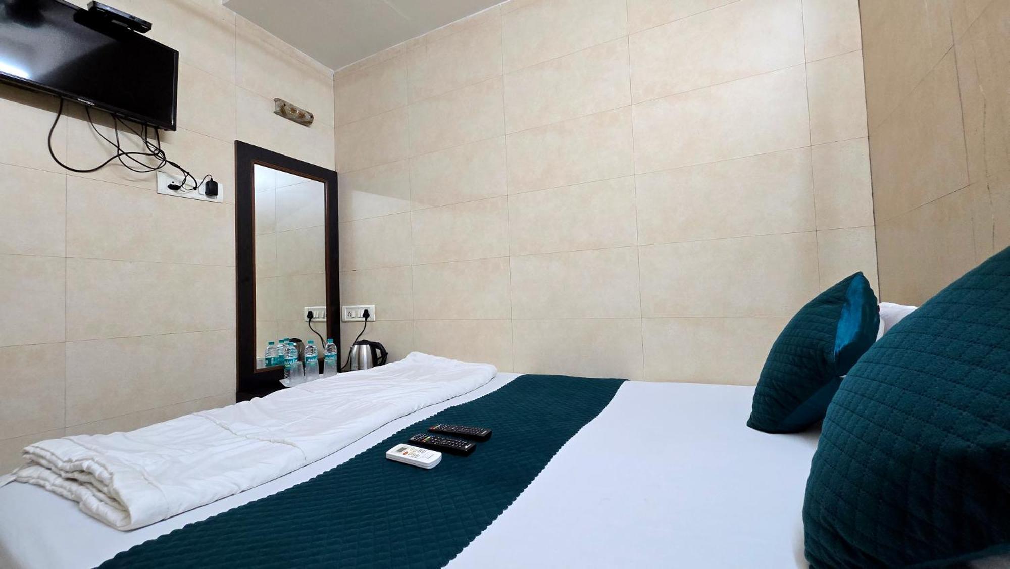 Kamal - Mohammed Ali Road 2* Mumbai