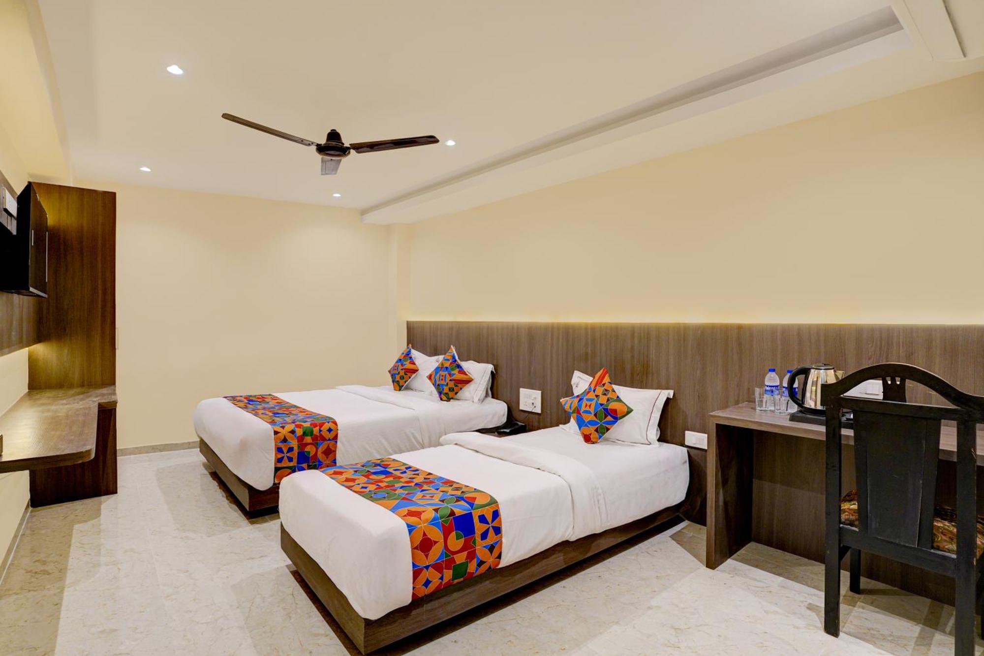 Hotel Casa Royal Residency - Exhibition Centre