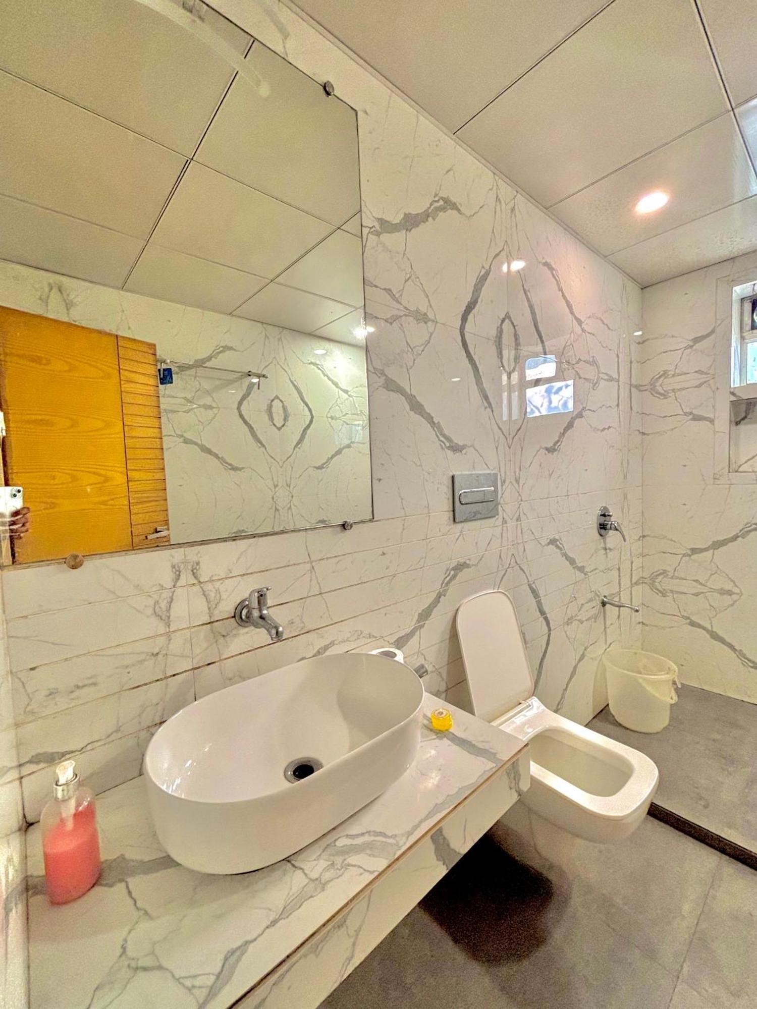 Hotel Neelkamal Mumbai