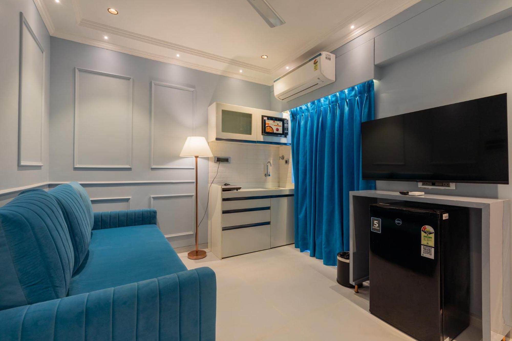 Home2 Residency, Airport Hotel 3*