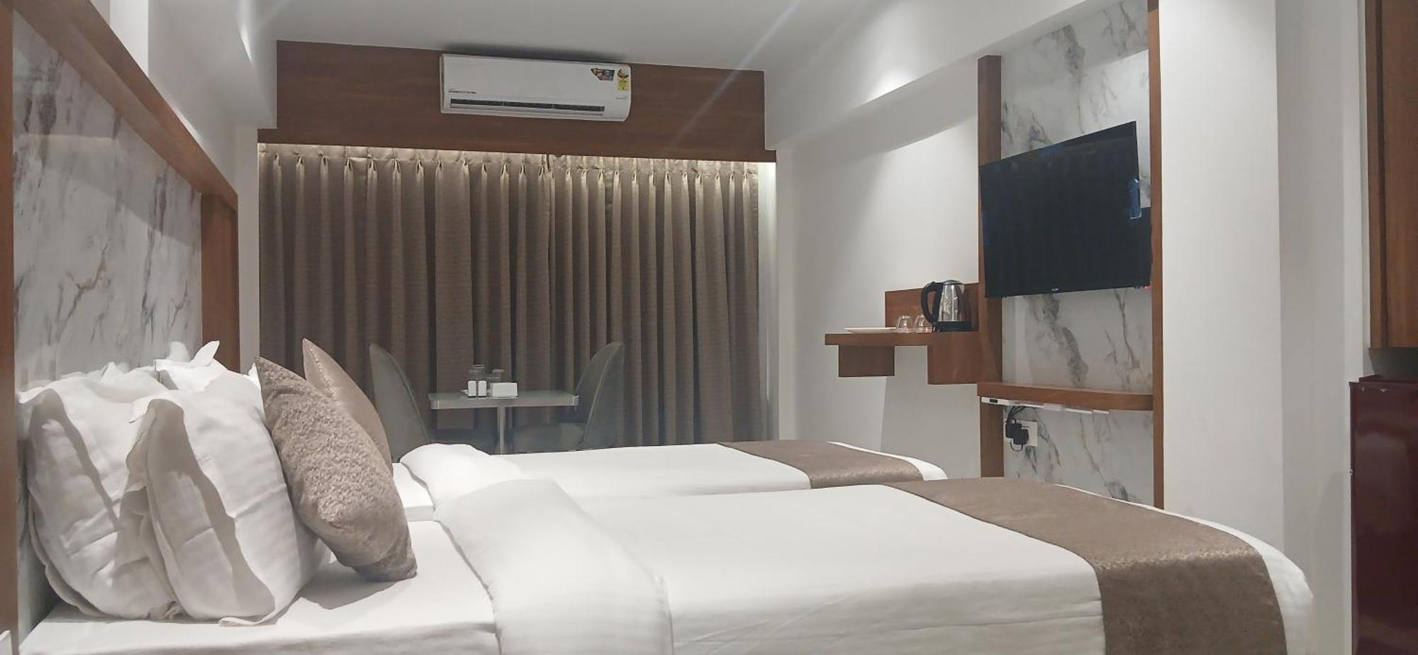 Shine Hospitality Premium Hotel
