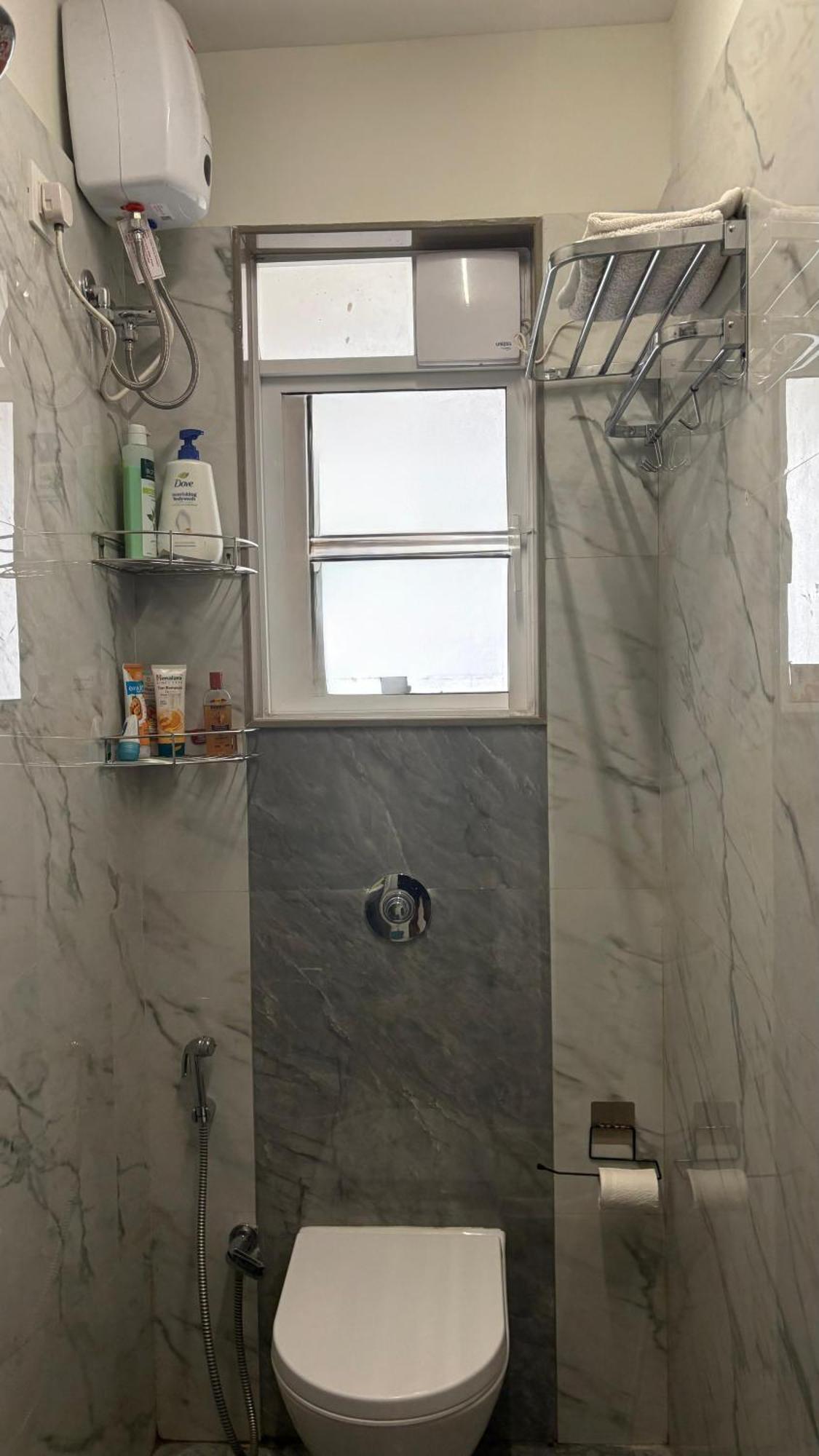 Cozy Private Room, Pet Friendly Home, Vikhroli East *