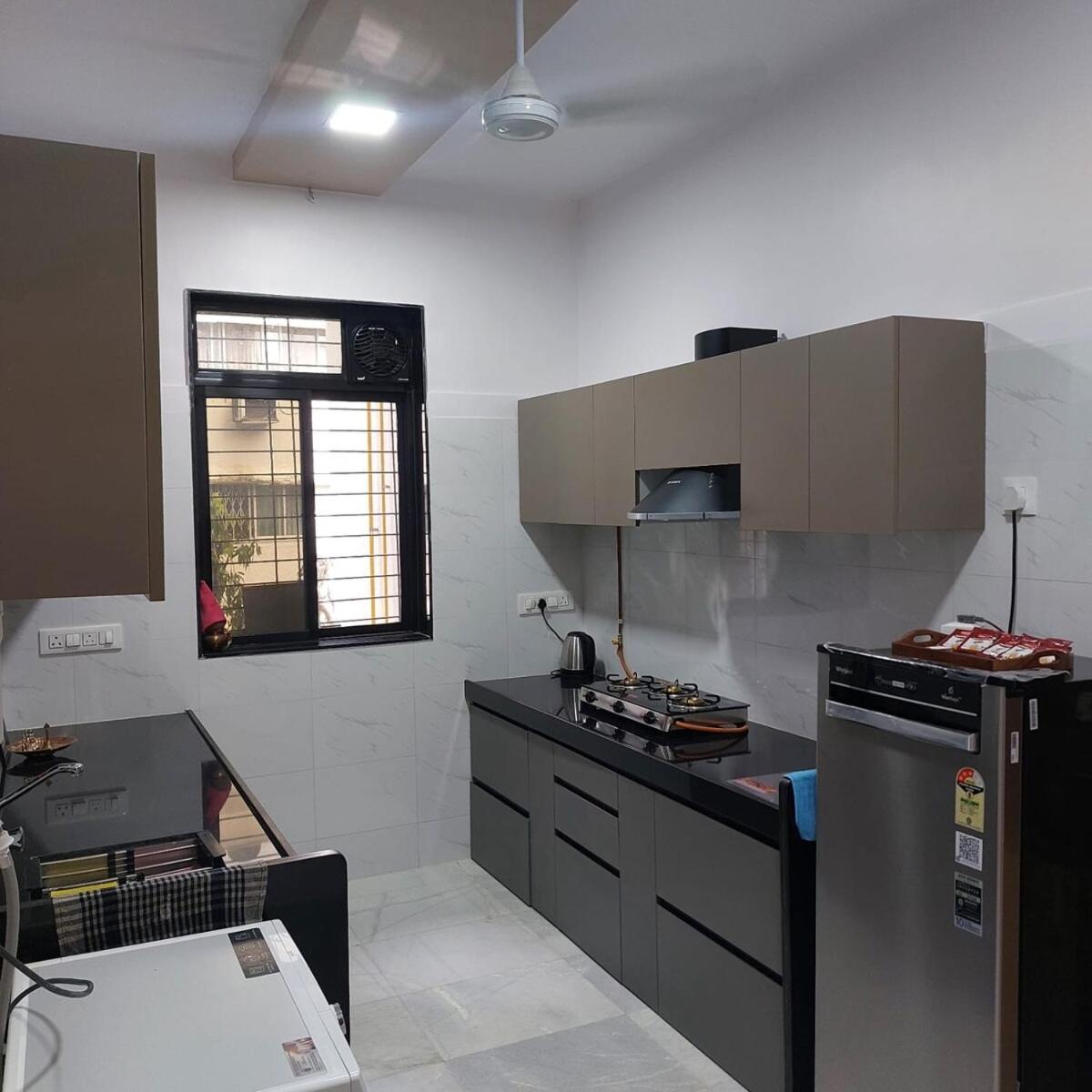 Vp Luxury 1-bhk In Parle West Apartment