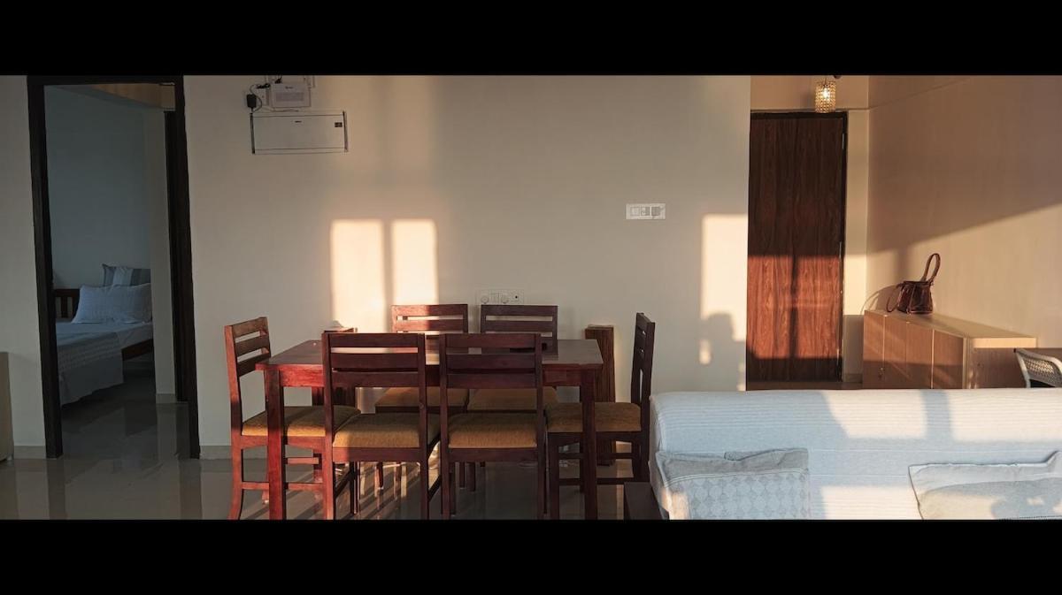 Apartment Sea-view Premium 2bhk 950sqft, Parking, Andheri W Mumbai