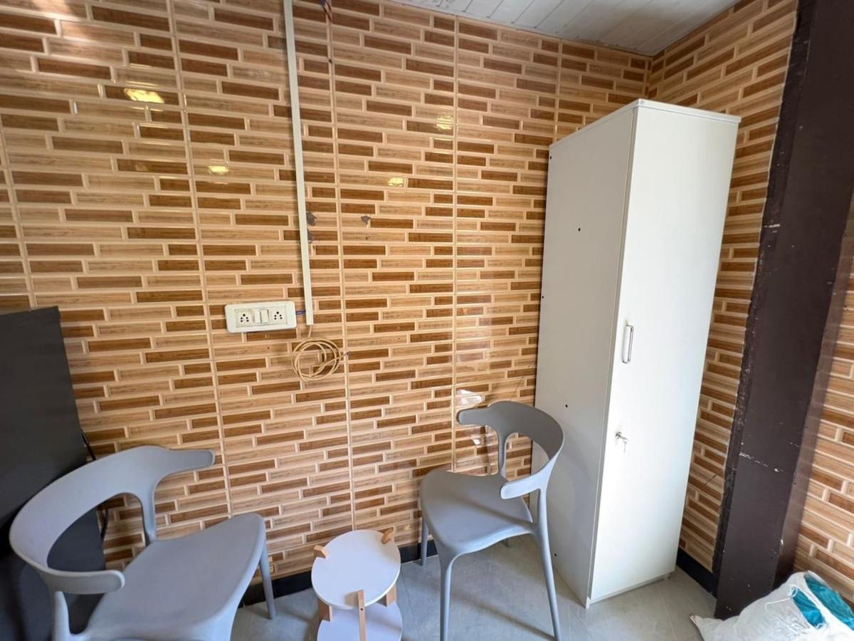 Apartment Serene Near Sea Mumbai