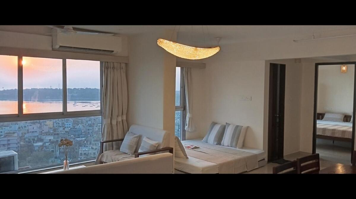 Sea-view Premium 2bhk 950sqft, Parking, Andheri W Apartment