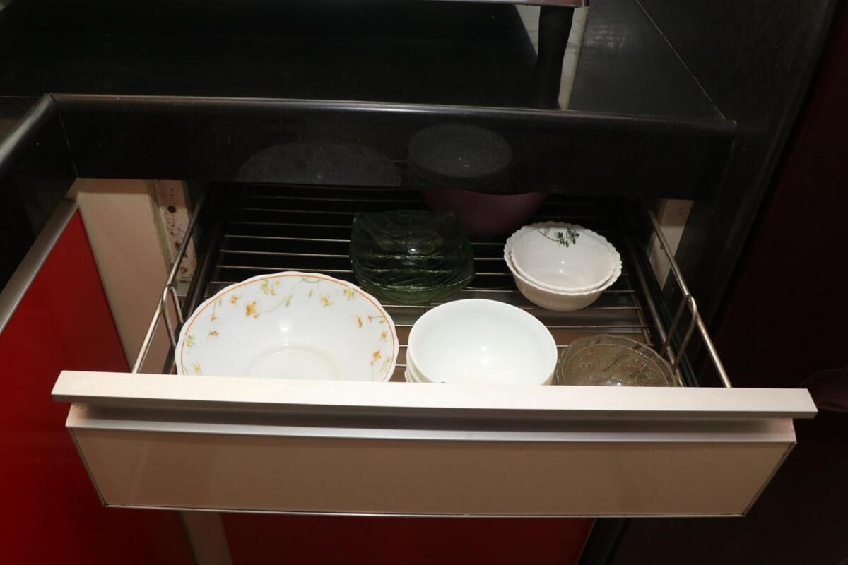 Dream At Malad West!