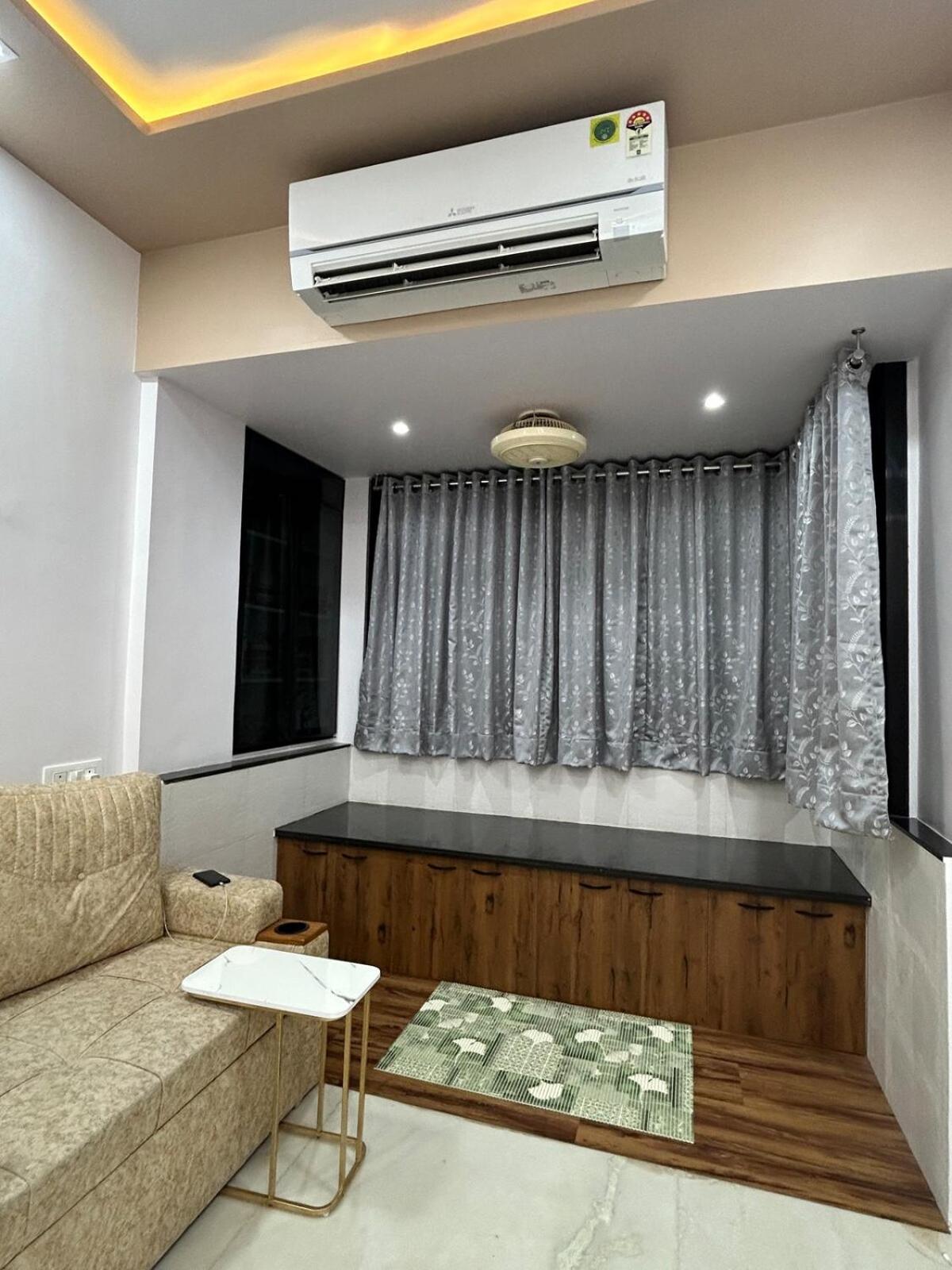 Vp Luxury 1-bhk In Parle West Apartment Mumbai