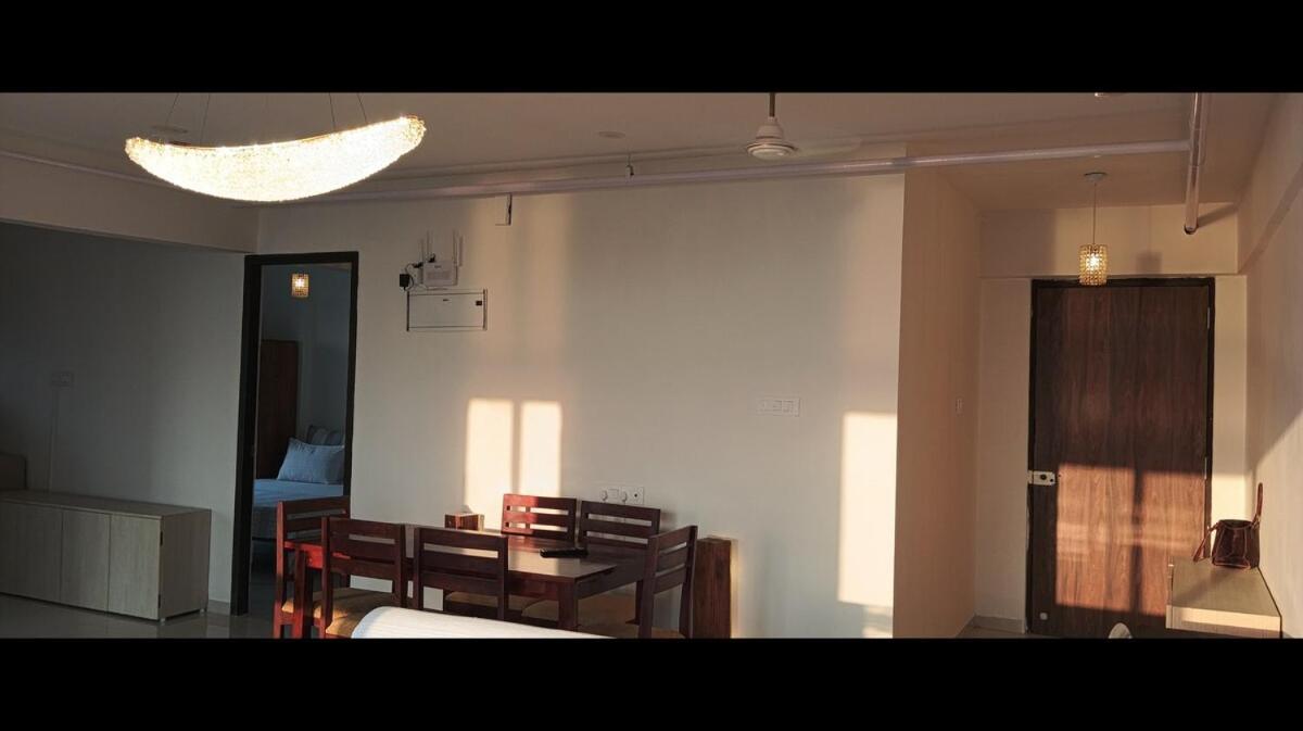 Sea-view Premium 2bhk 950sqft, Parking, Andheri W Apartment *