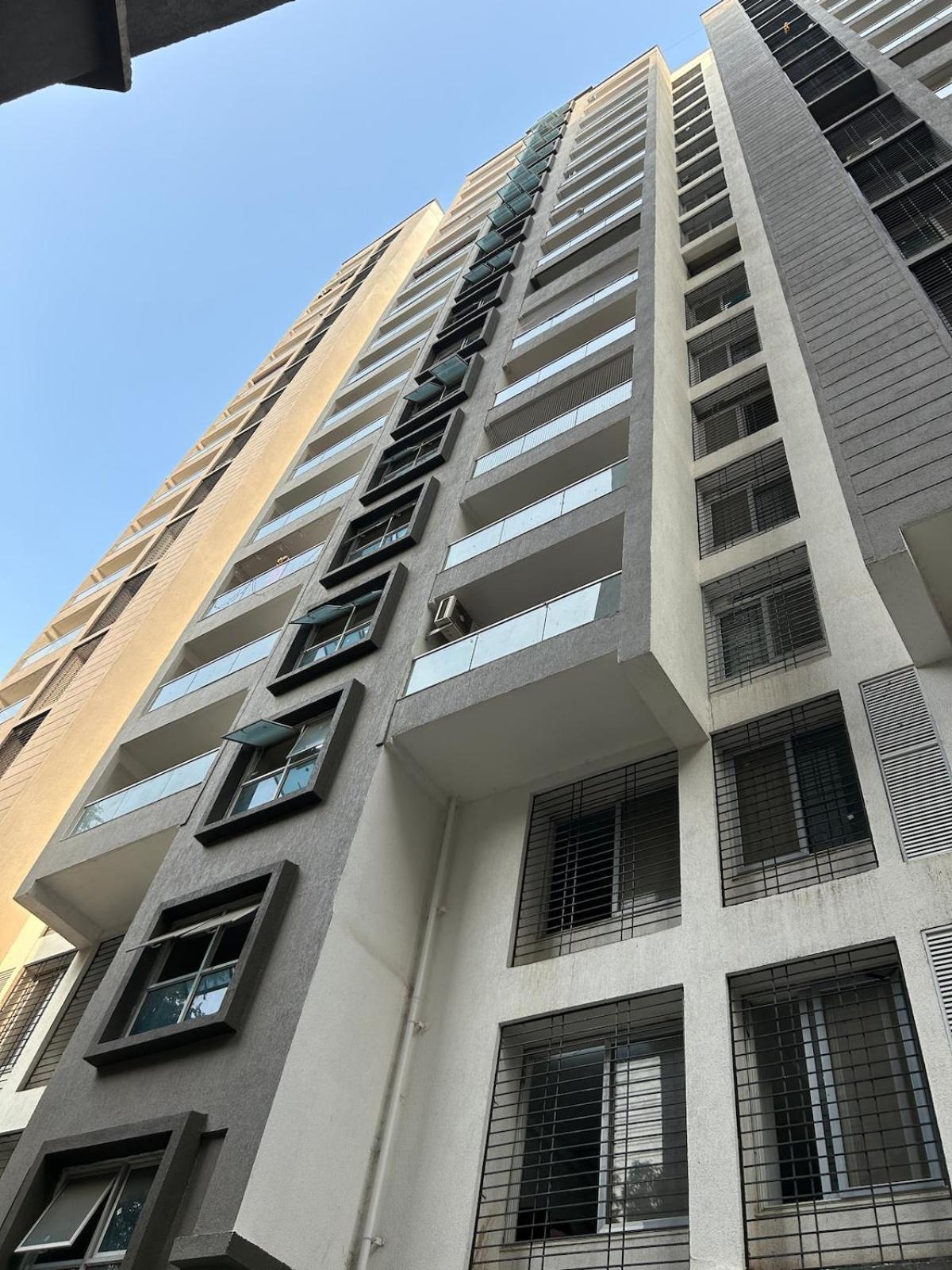 Luxury 2bhk Powai & Iit Apartment