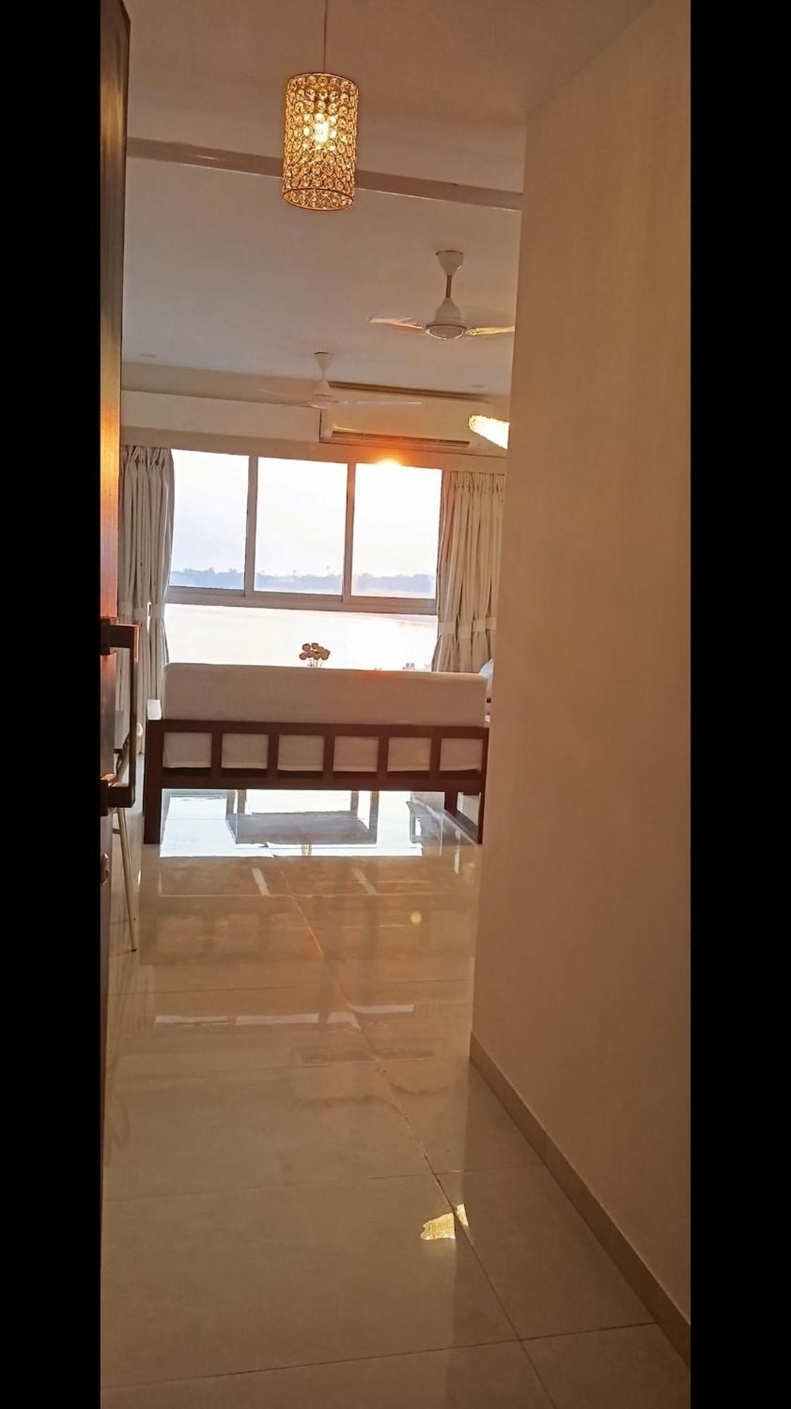 Apartment Sea-view Premium 2bhk 950sqft, Parking, Andheri W