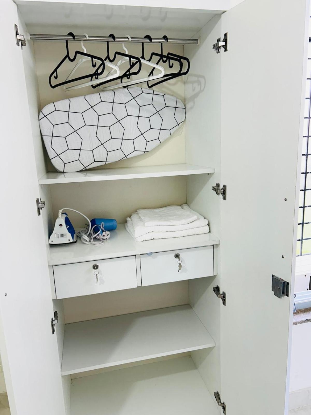 Luxury 2bhk Powai & Iit Apartment Mumbai