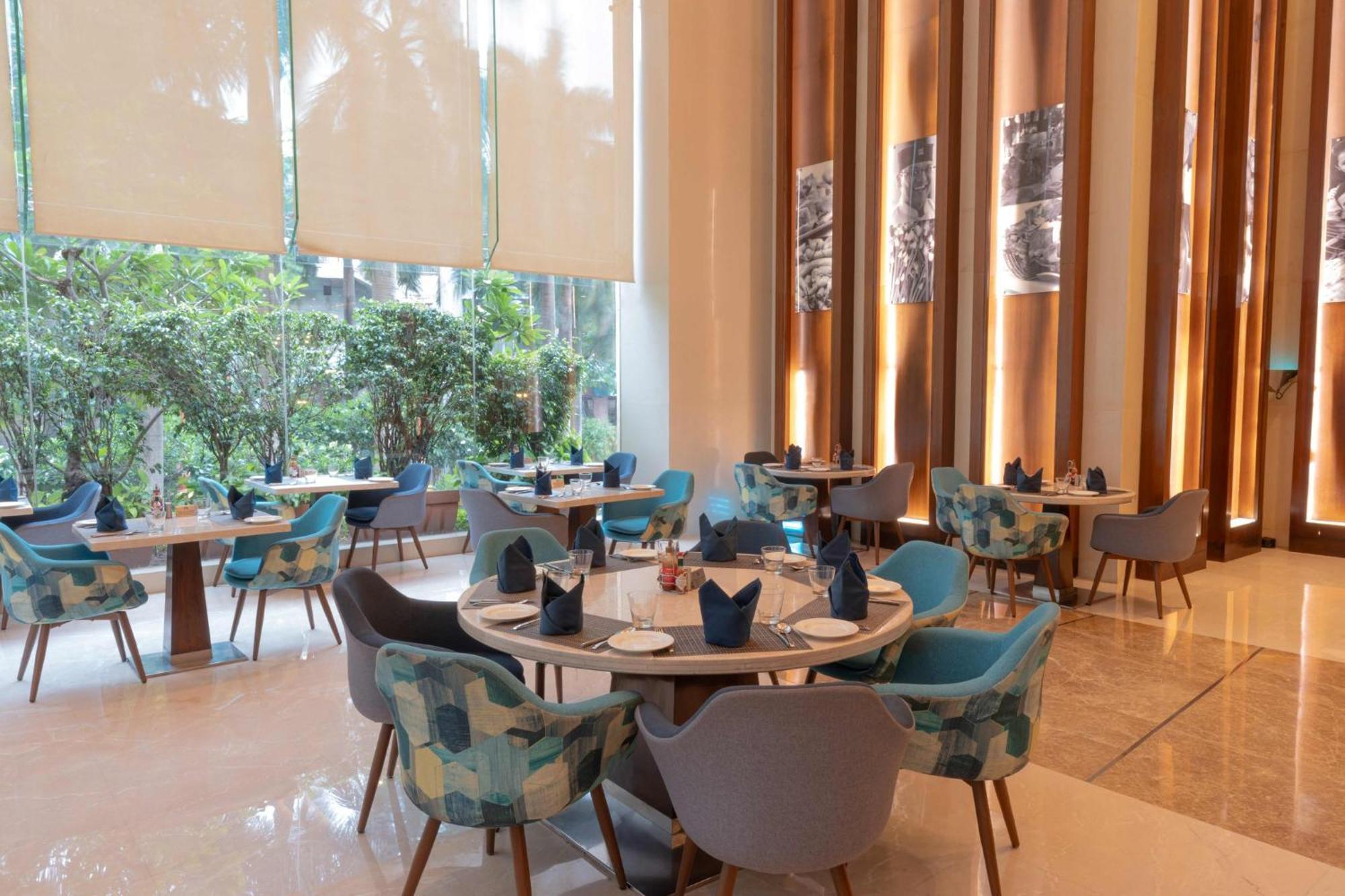 International Airport By Ihg Hotel