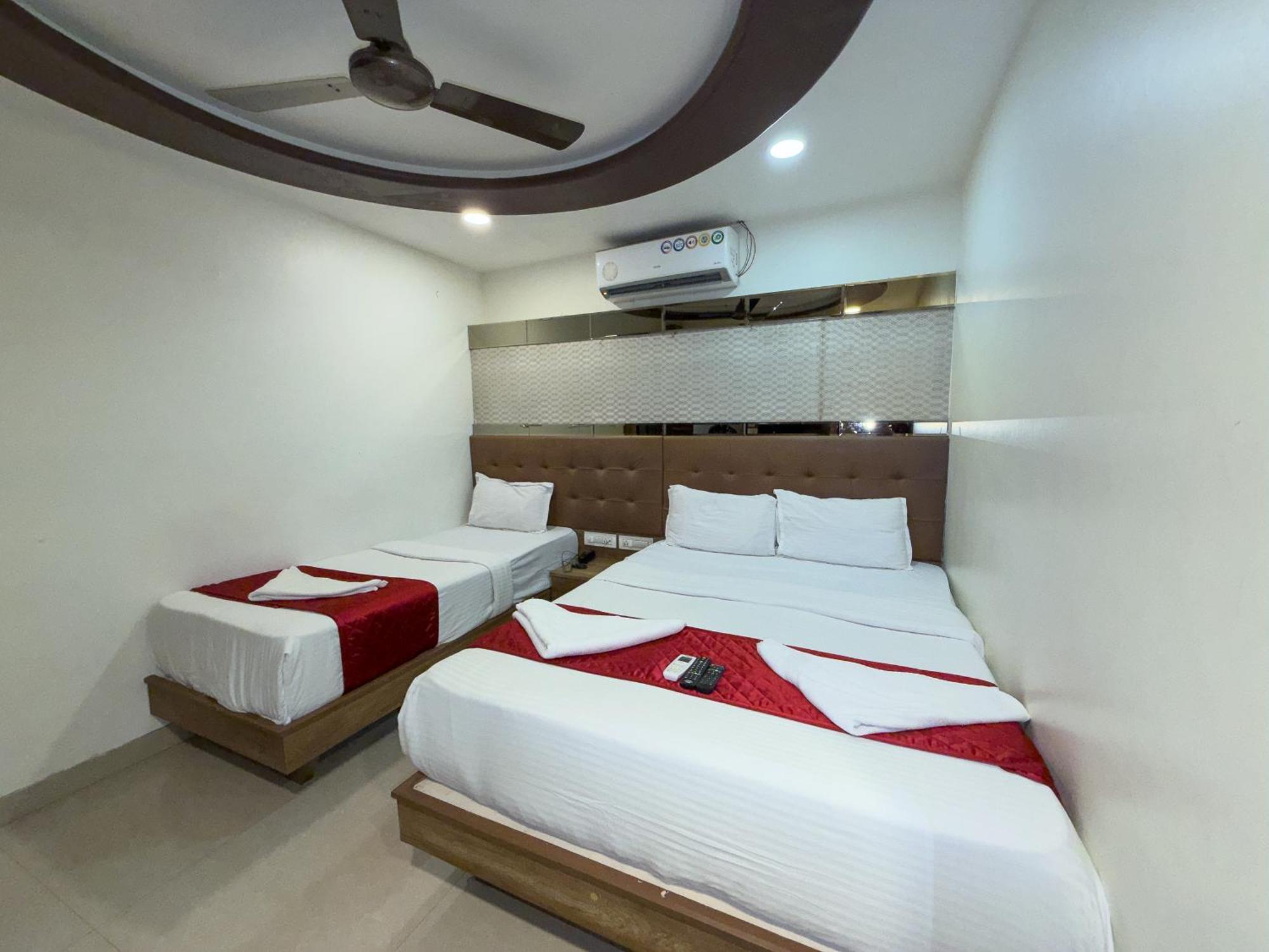 Hotel Hometown Near Us Embassy Bkc 3*