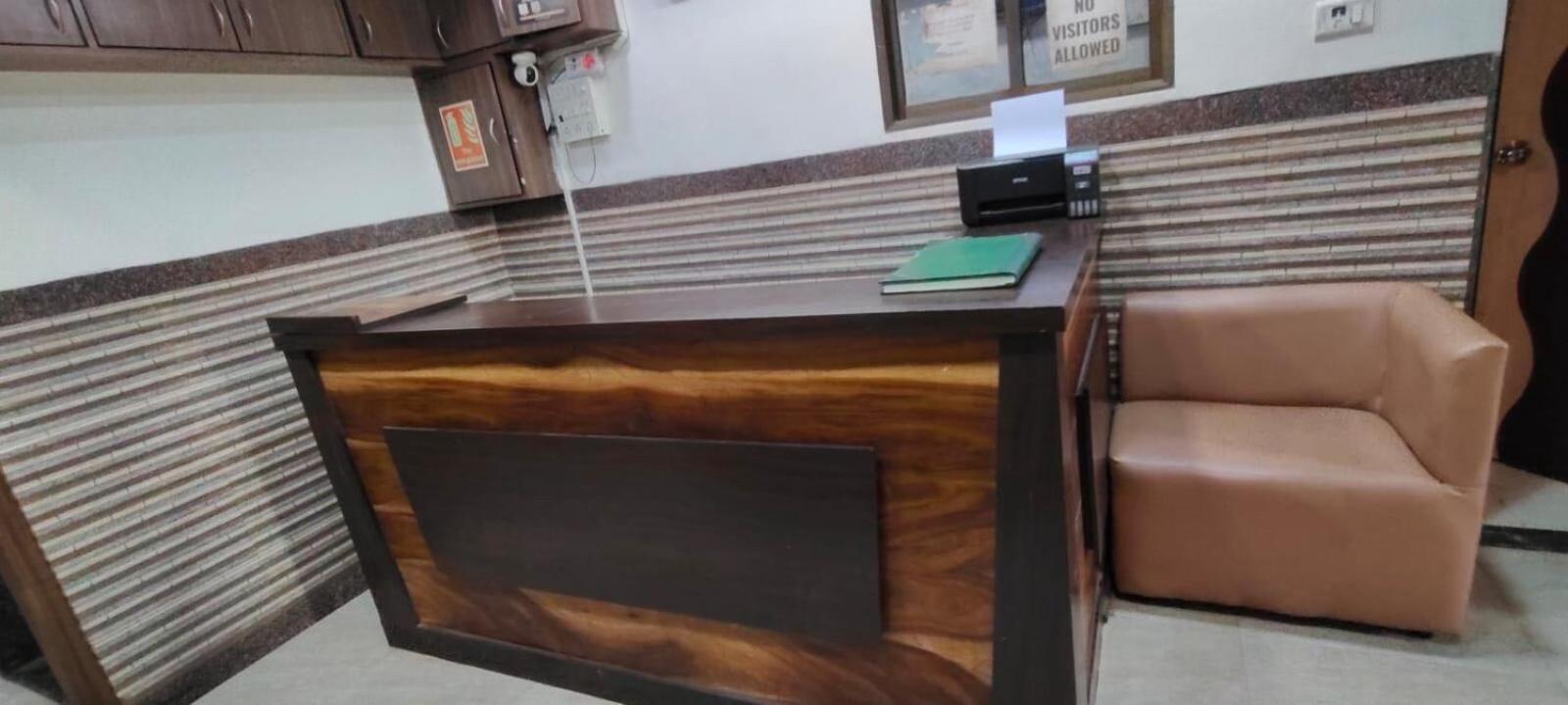 Hotel Collection O Kurla Lbs Road Formerly Residency