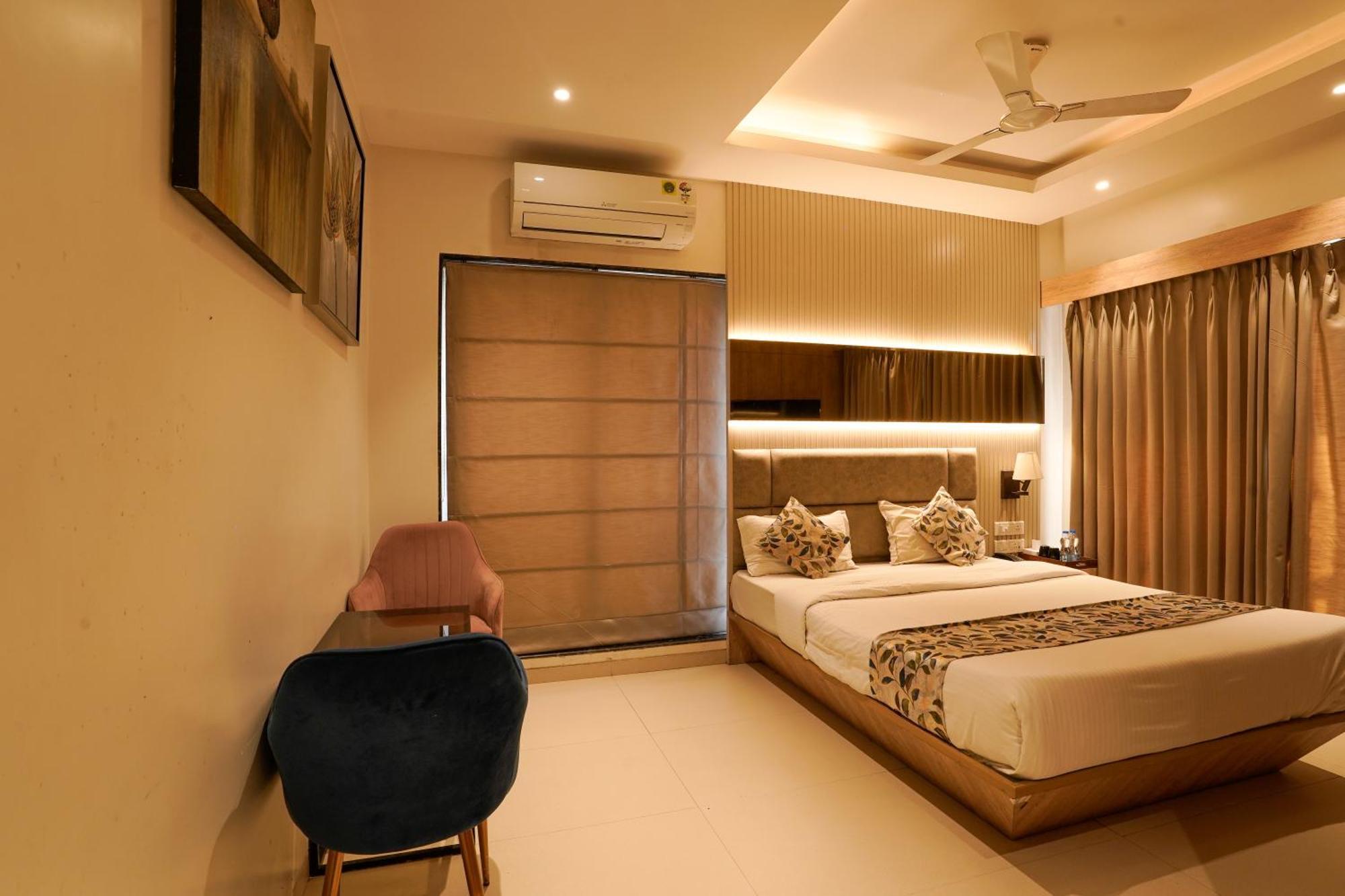 Hotel The Food Mumbai