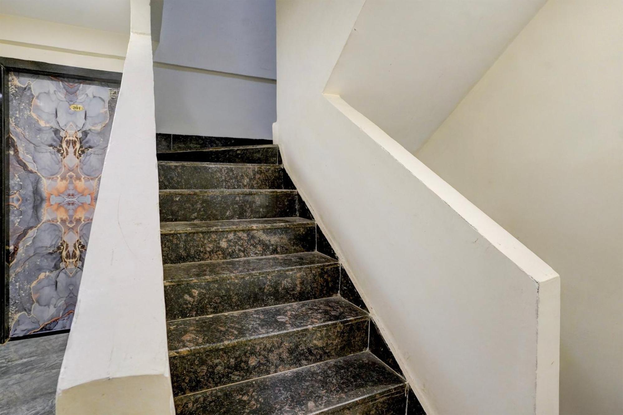 O Versova Hotel Mumbai