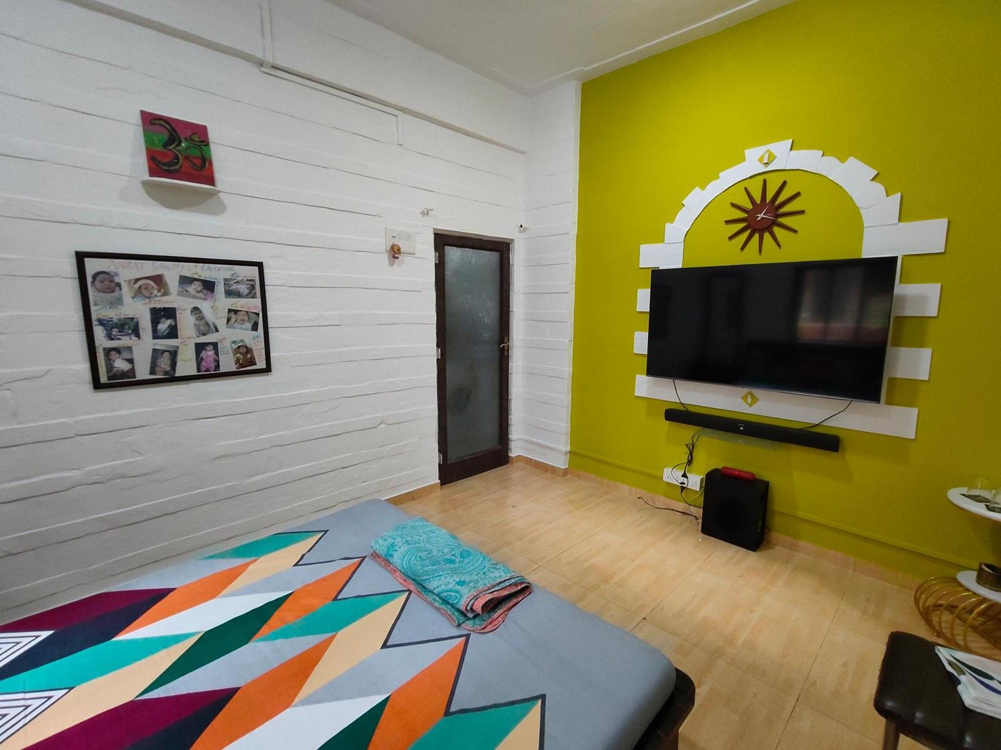 Seaface Bldg 1bhk 0r 2 Bhk 0r Pvt Luxe Service Flat, Apartment Mumbai