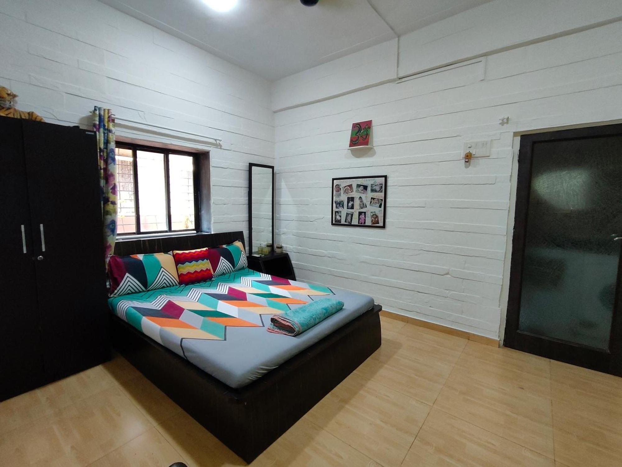 Apartment Seaface Bldg 1bhk 0r 2 Bhk 0r Pvt Luxe Service Flat,